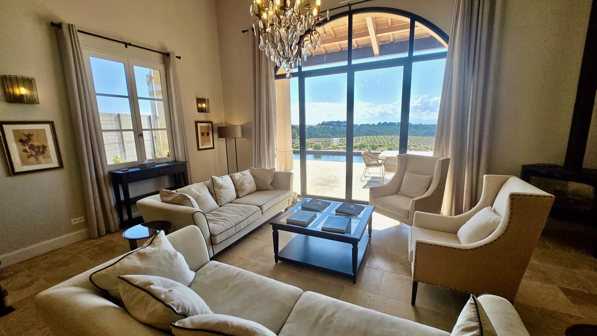 Agence immobilière de 