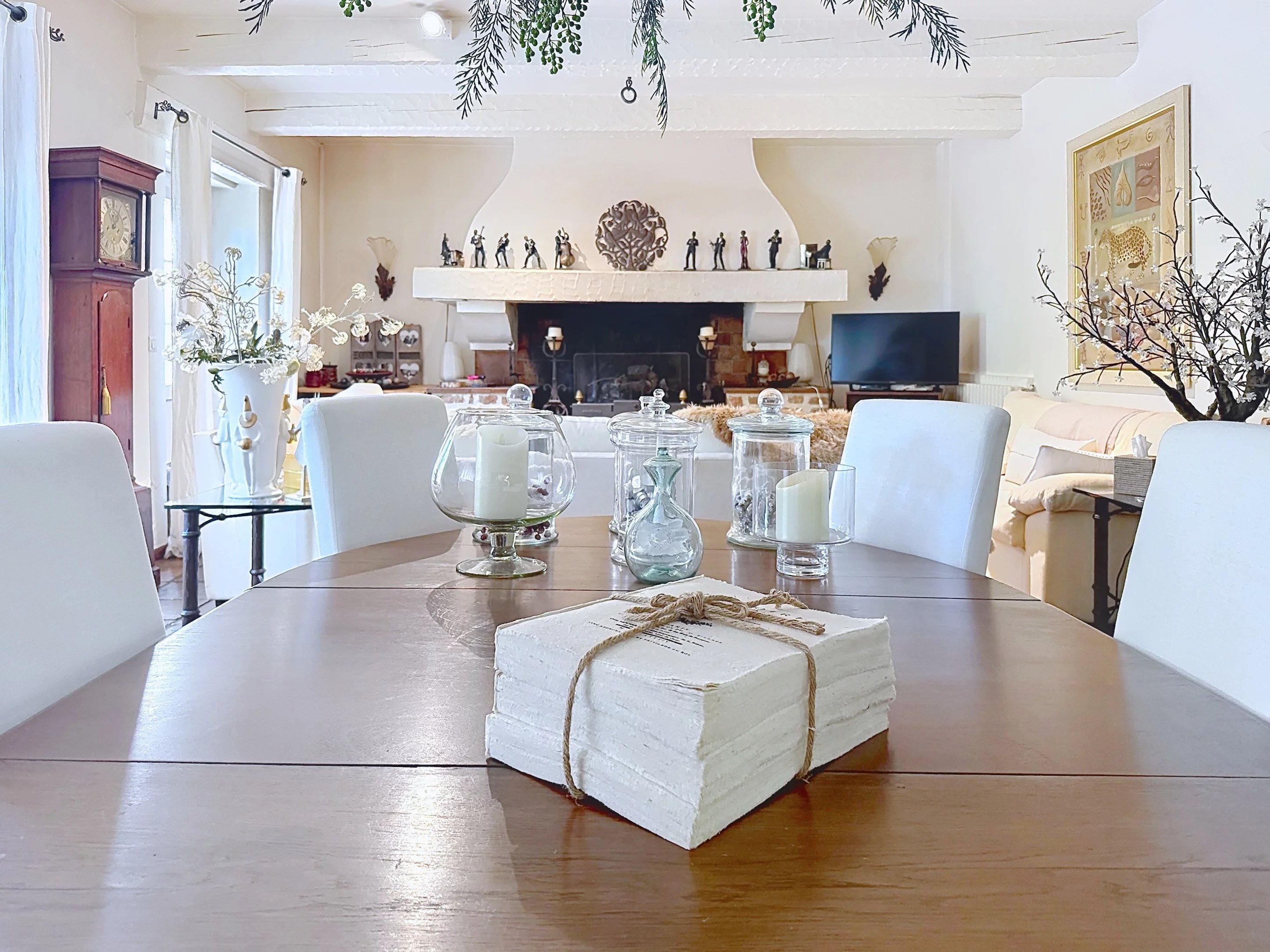 Exceptional property with 19th-century mill, detached villa, 2 pools on 1.6 hectares