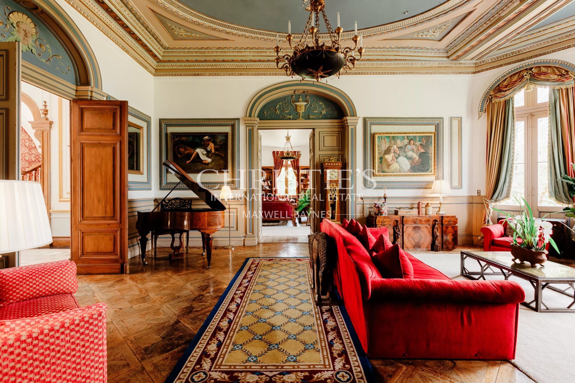 53 Bedroom Chateau's Image 11