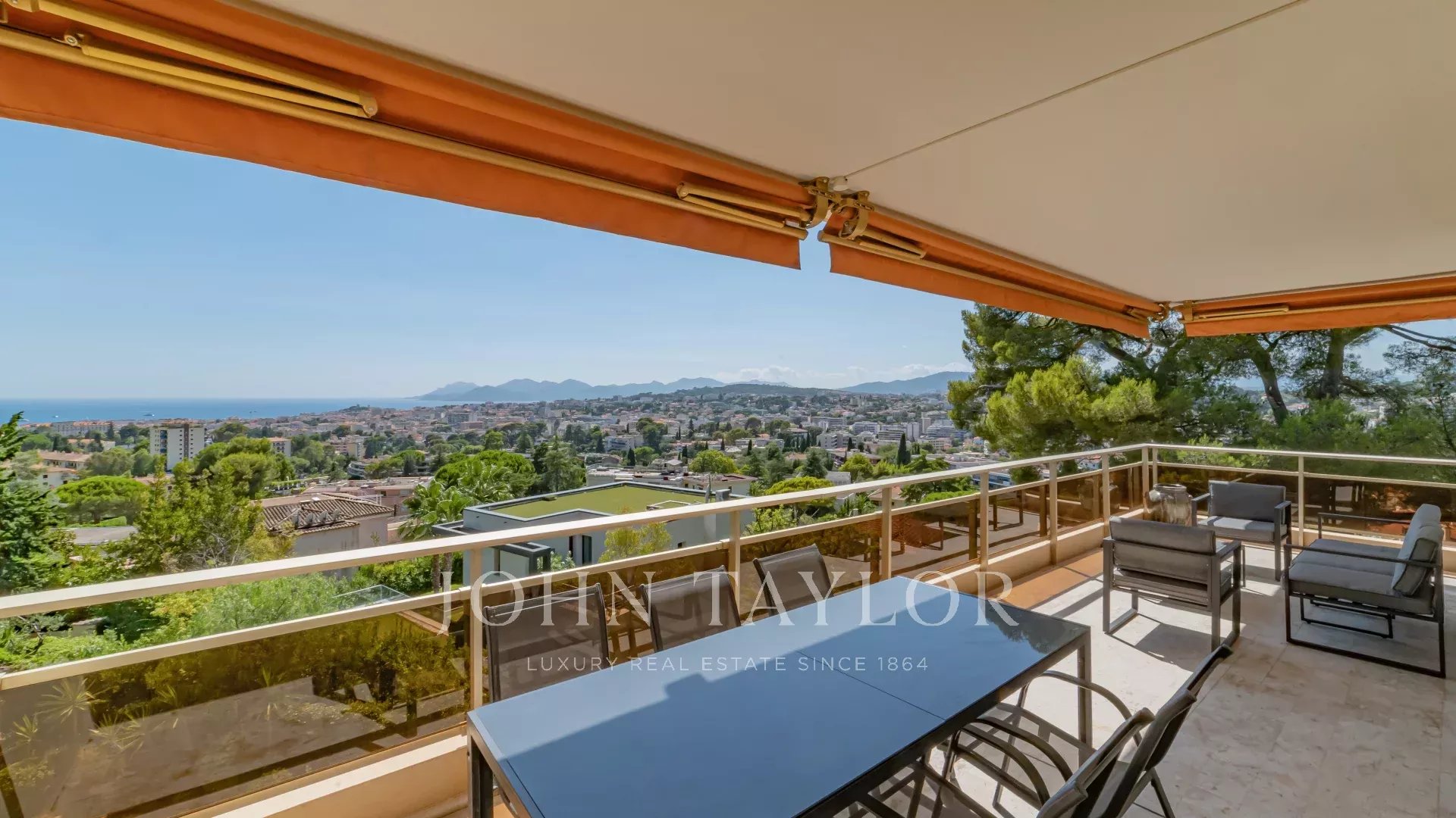 LE CANNET VUE MER PANORAMIQUE - Magnifique appartement de 4 pièces en angle avec grande terrasse