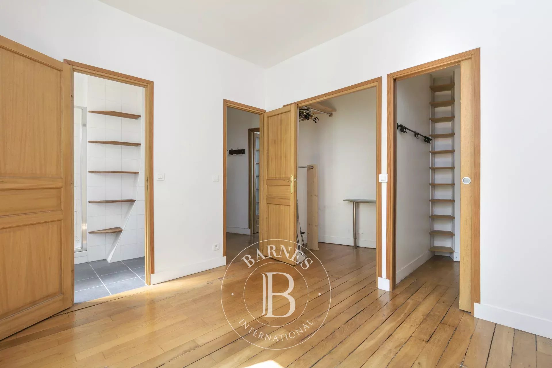 Daire Levallois-Perret - picture 7