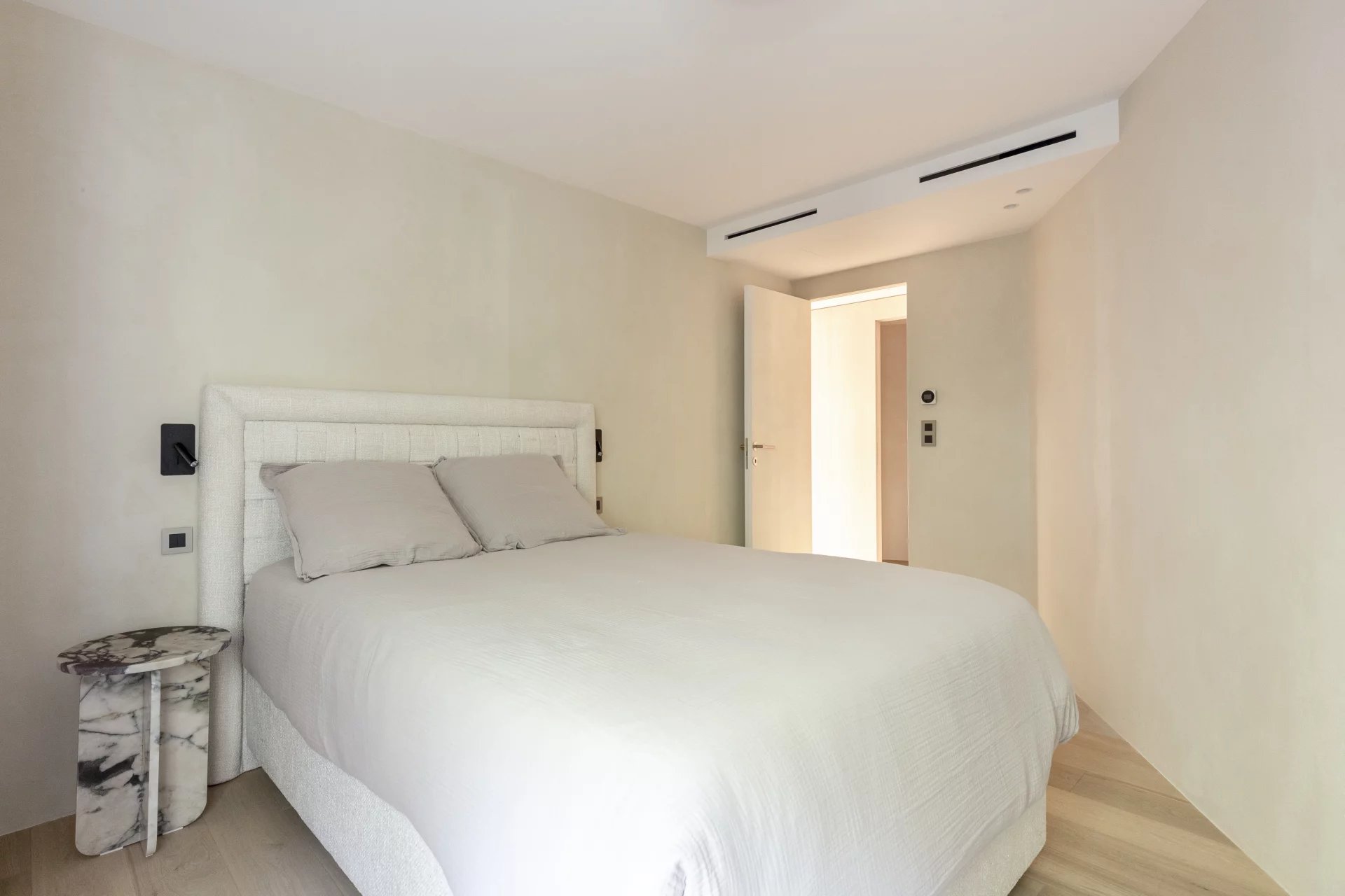  Image of Apartment - 3 Bedrooms - 3 Bathrooms for Sale in Alpes-Maritimes-Cannes-France, Image 12