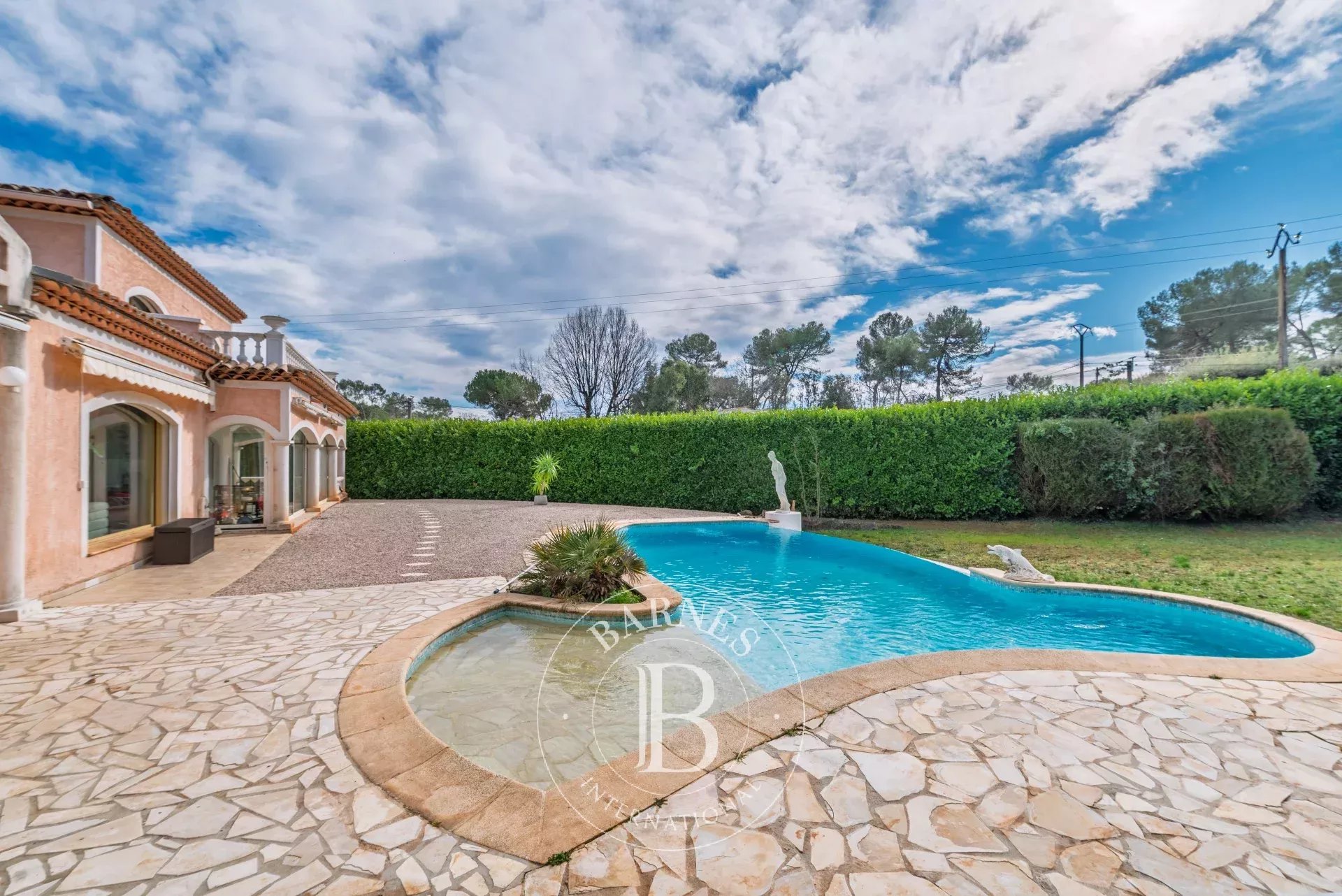 Villa Roquefort-les-Pins  -  ref 86719252 (picture 1)