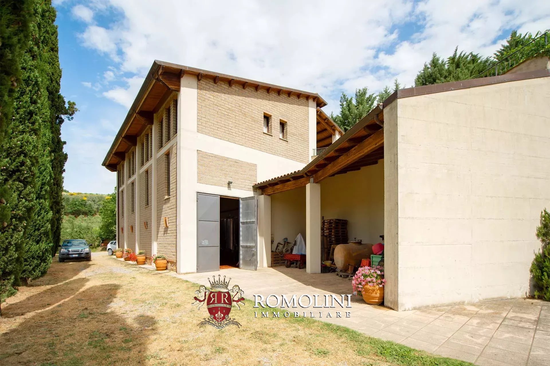 2 Bedroom Vineyard's Image 12