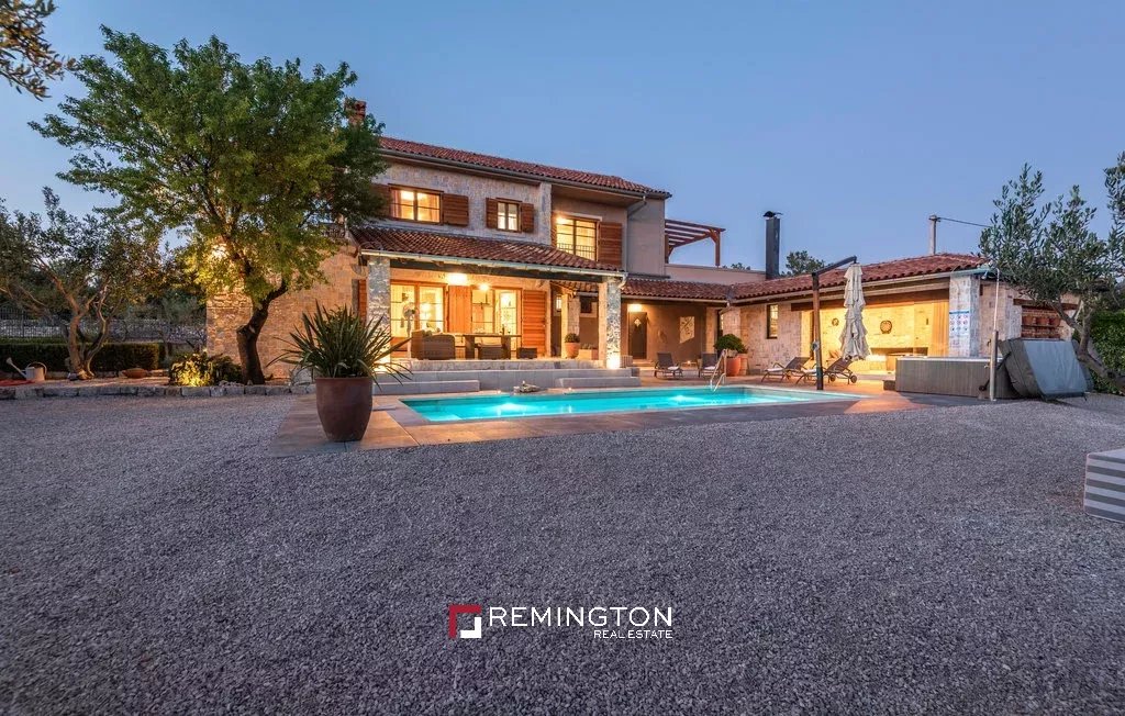 4 Bedroom Villa/Townhouse's Image 13