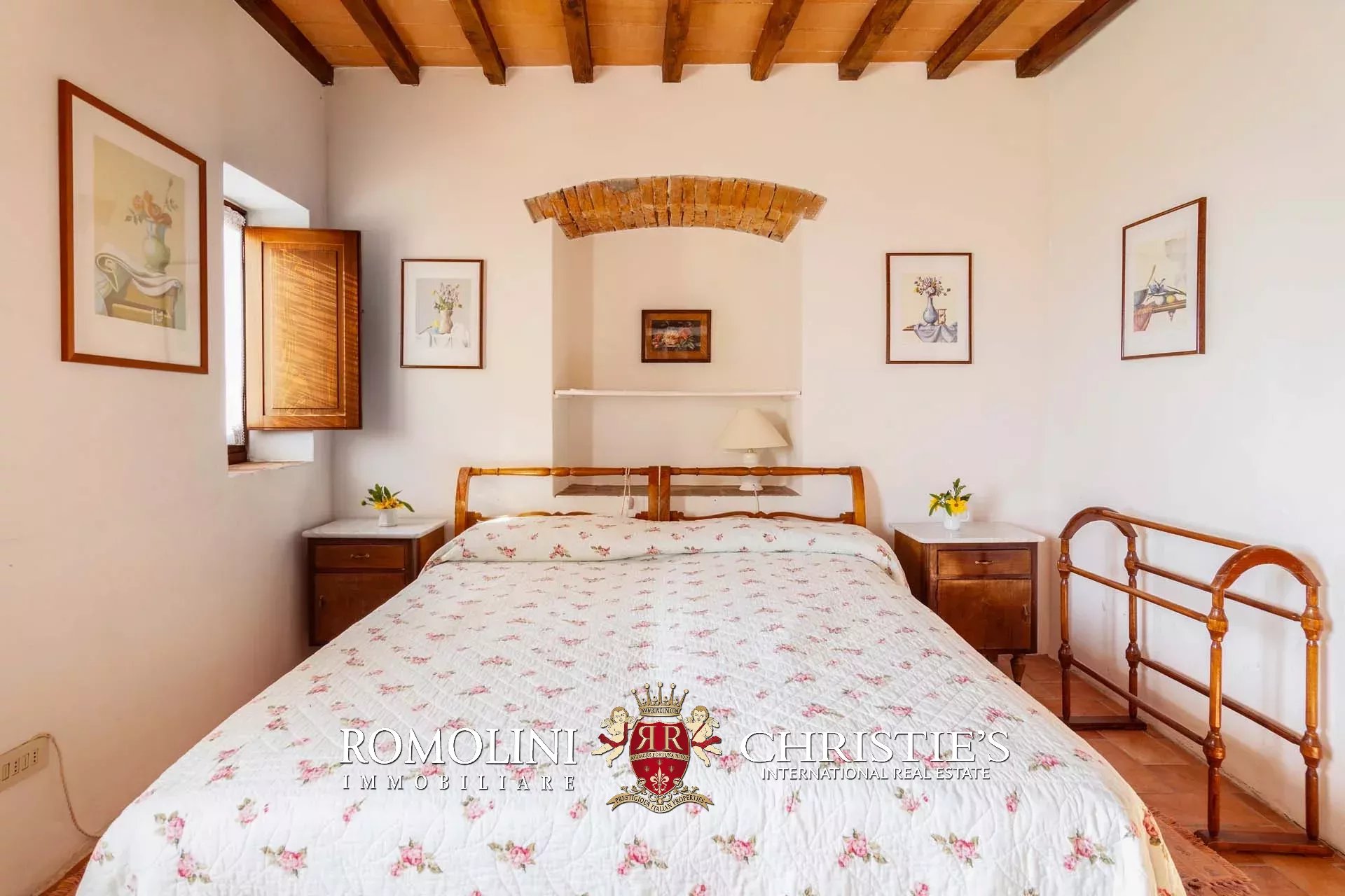 11 Bedroom Villa/Townhouse's Image 53