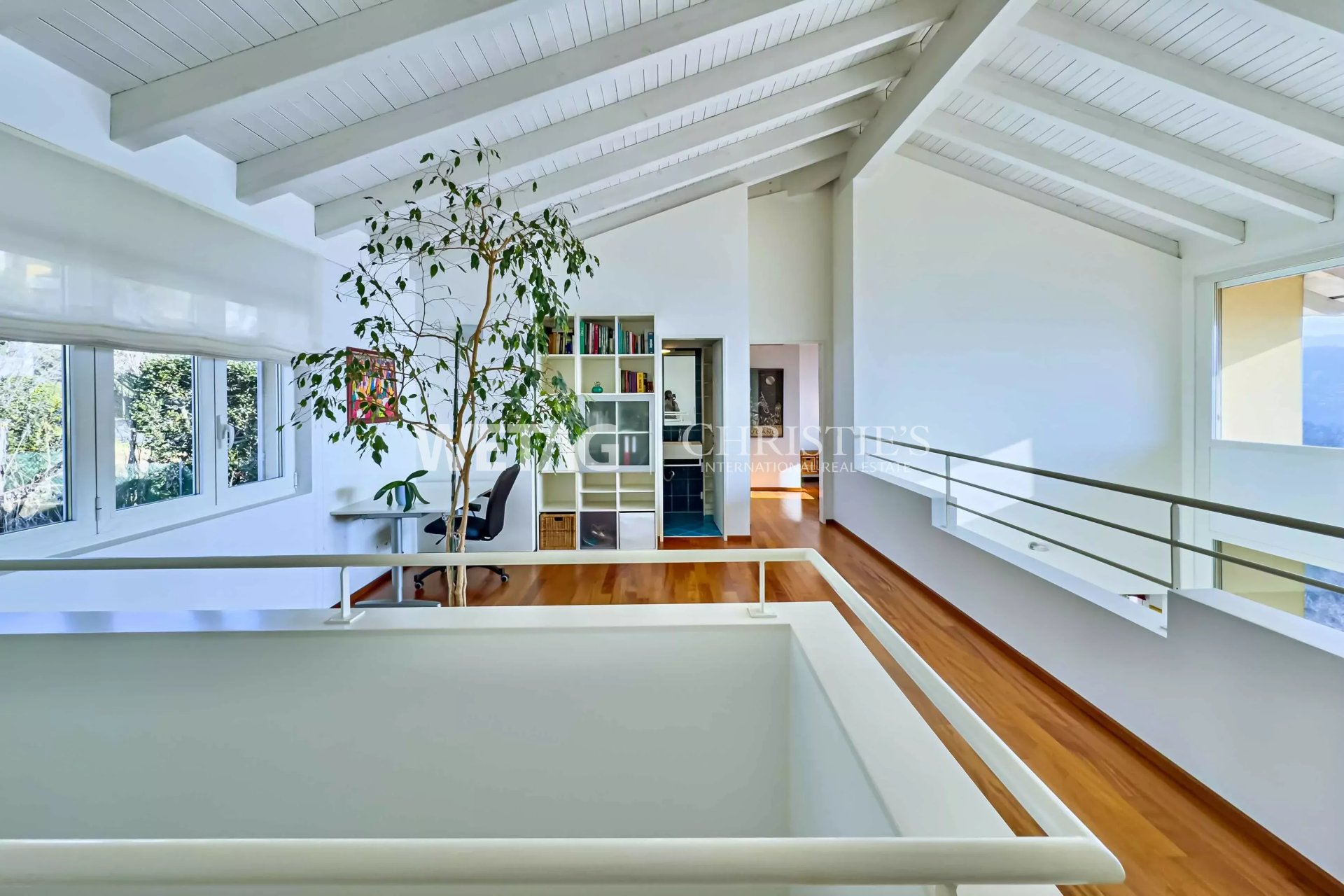 5 Bedroom Villa/Townhouse's Image 7