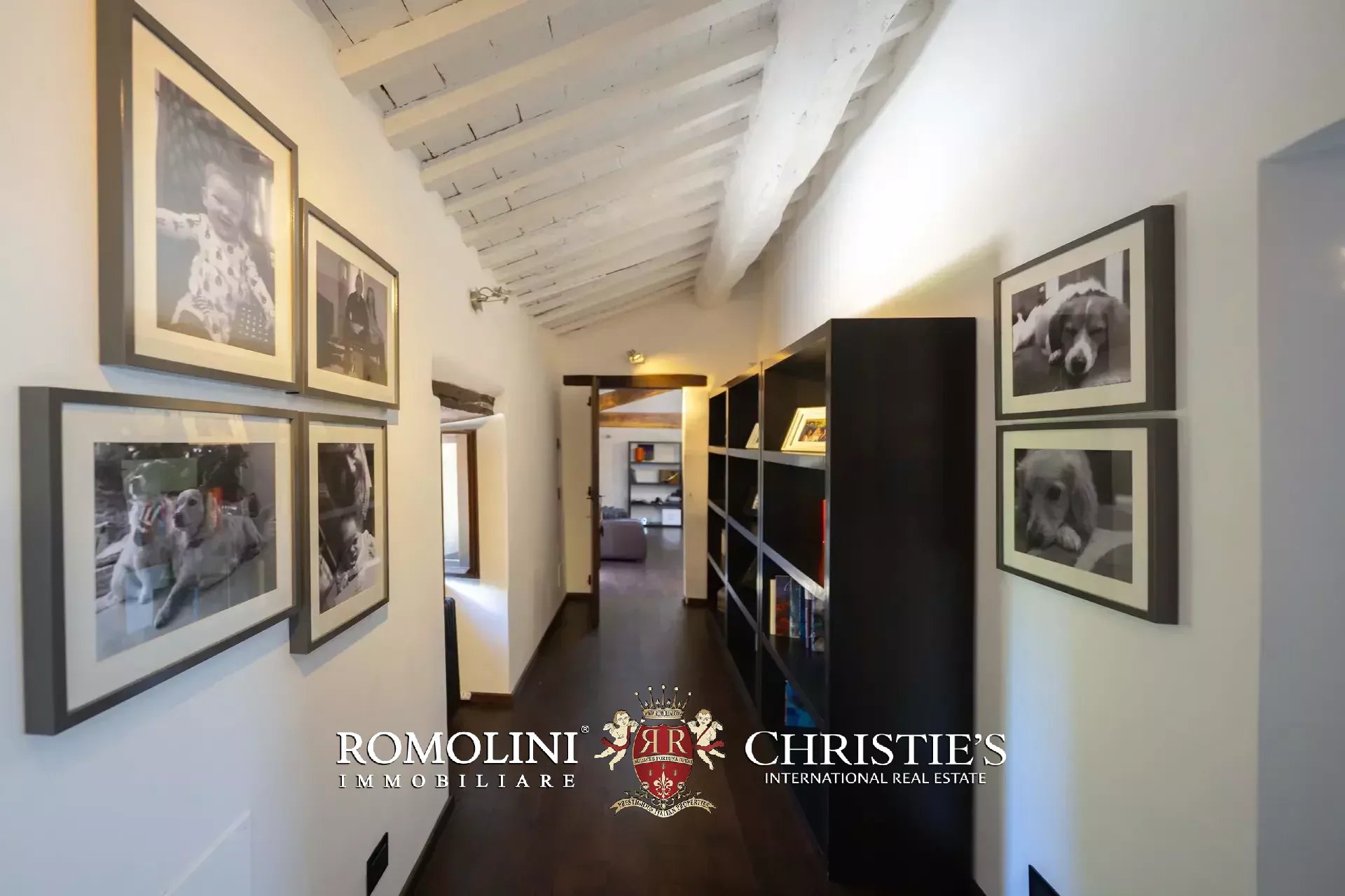 6 Bedroom Villa/Townhouse's Image 47