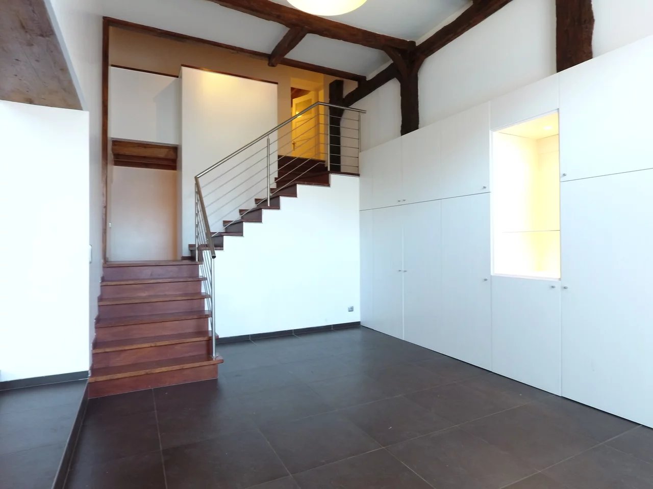 Ferme rénovée idéalement placée - Cœur de Village, Feigères