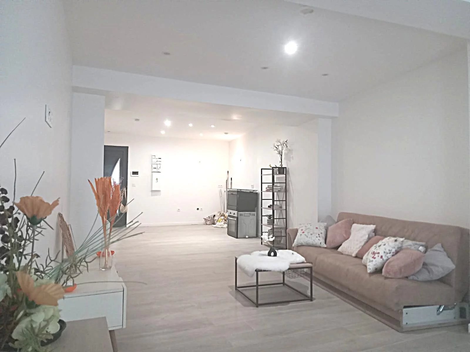 BEL APPARTEMENT DANS RESIDENCE A TAILLE HUMAINE DE QUALITE A DEUX PAS DU METRO !