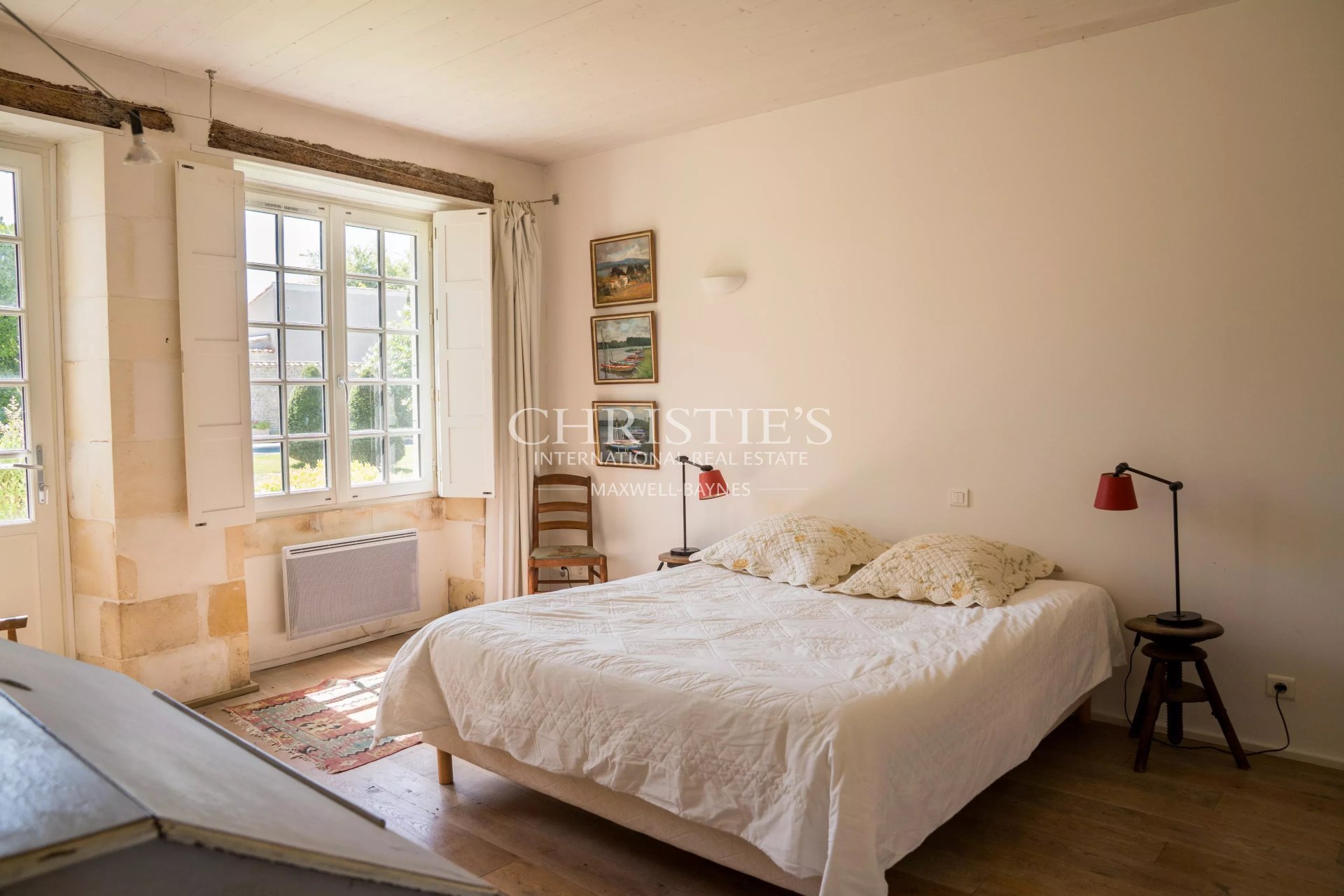 8 Bedroom Villa/Townhouse's Image 6