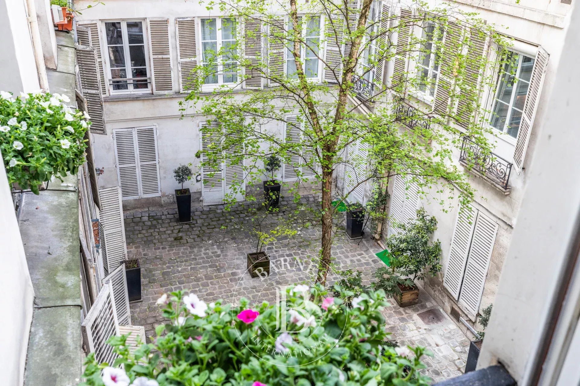 Daire Paris 2ème - picture 21