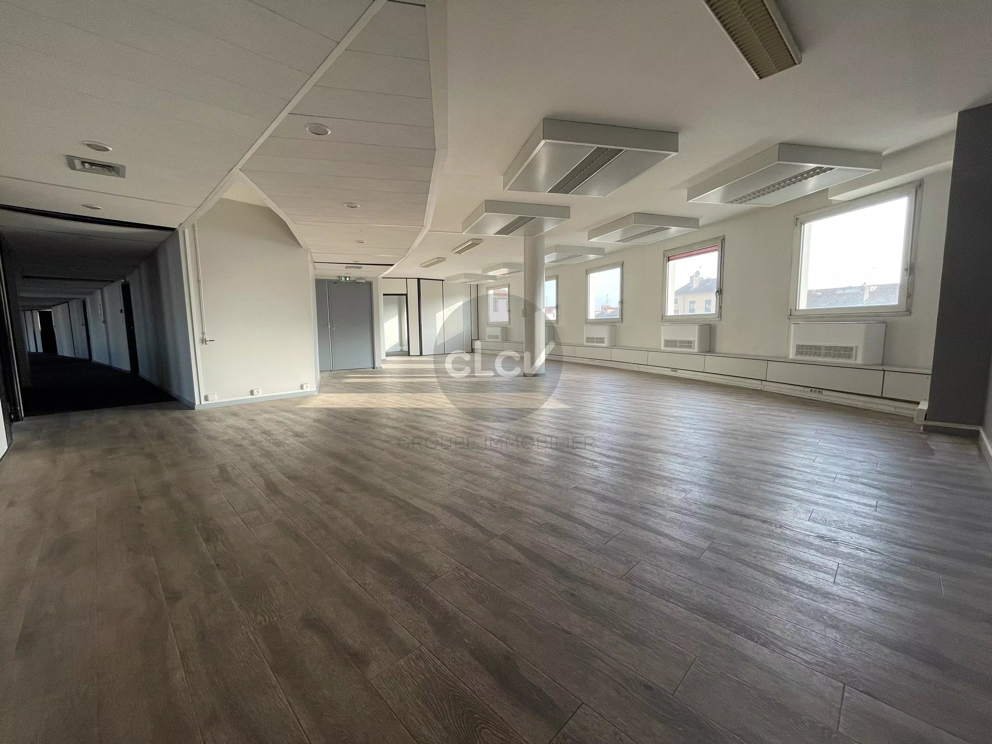 Bureaux 805 m² divisibles 69100 Villeurbanne Charpennes