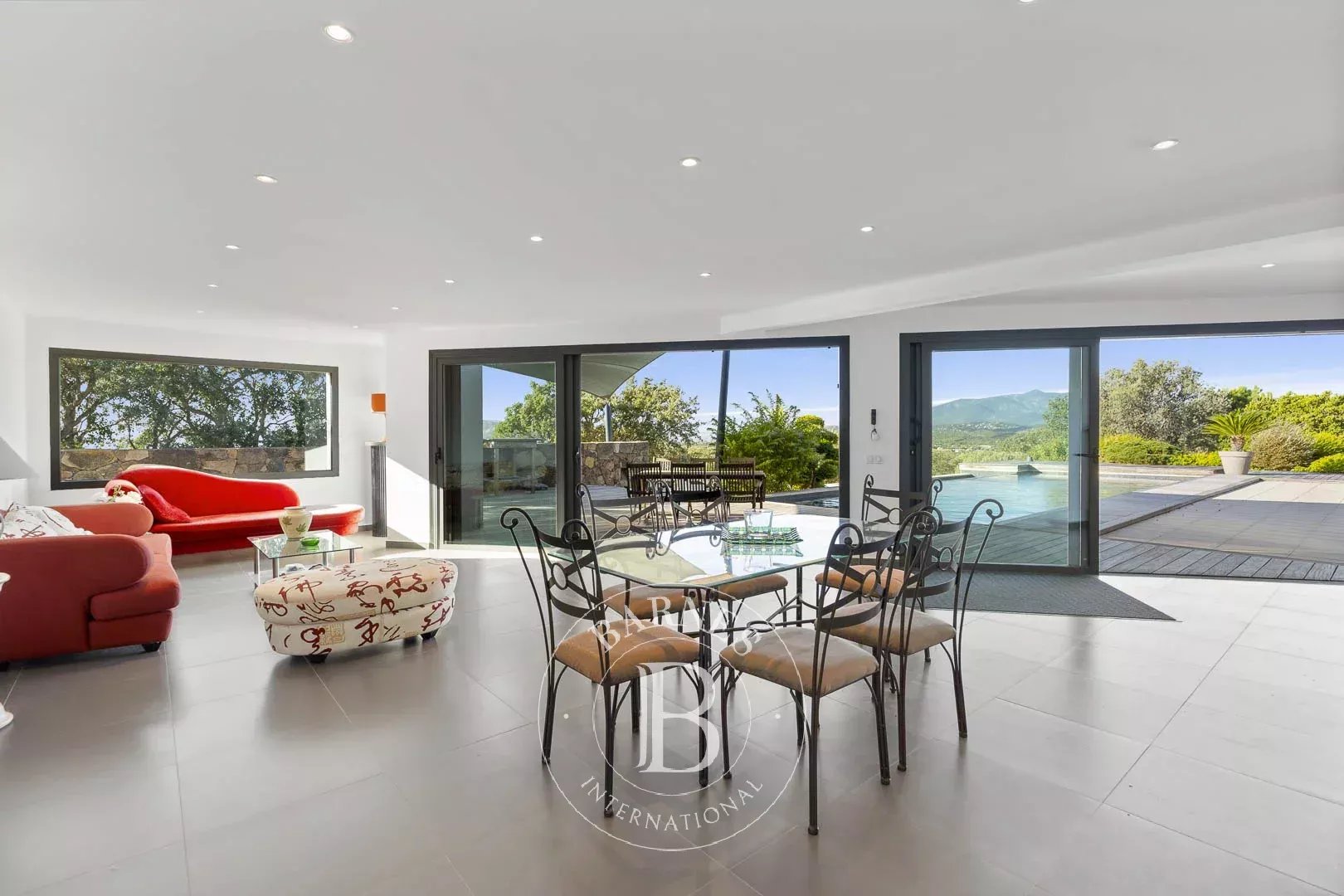 Sainte-Lucie-de-Porto-Vecchio  - Villa 10 Pi&egrave;ces 8 Chambres - picture 16
