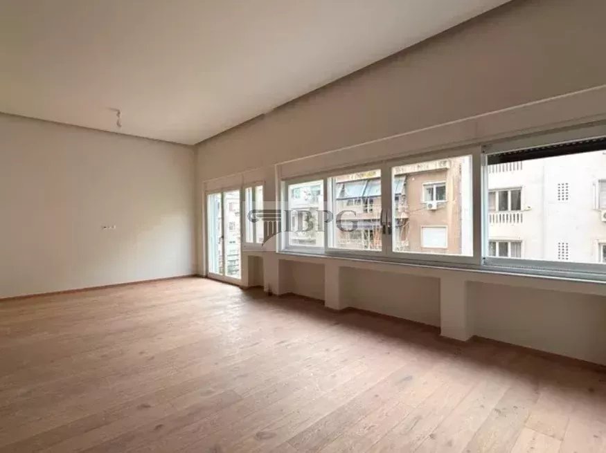 for sale Apartment in Athens Attica 137m2 ,1000000€