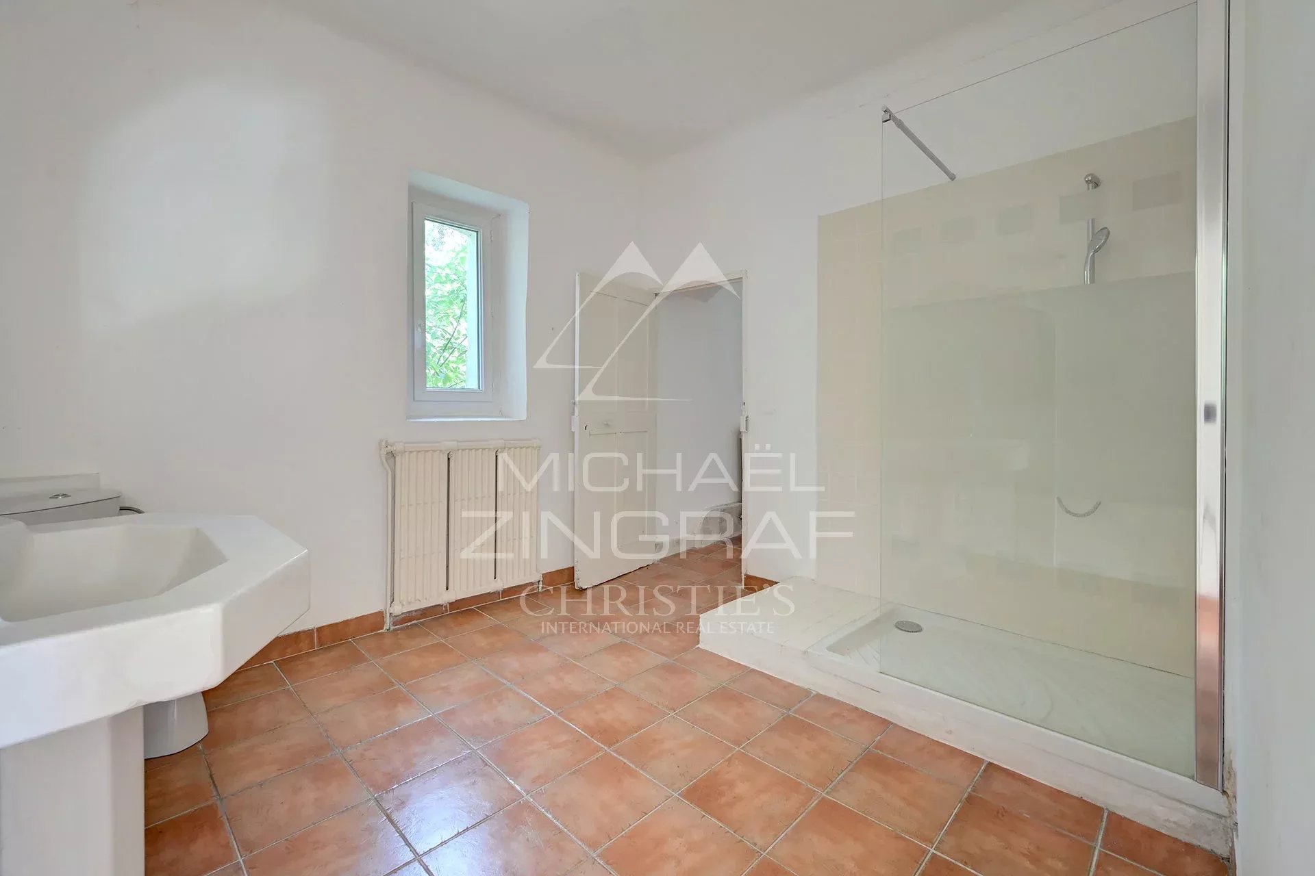 7 Bedroom Villa/Townhouse's Image 24