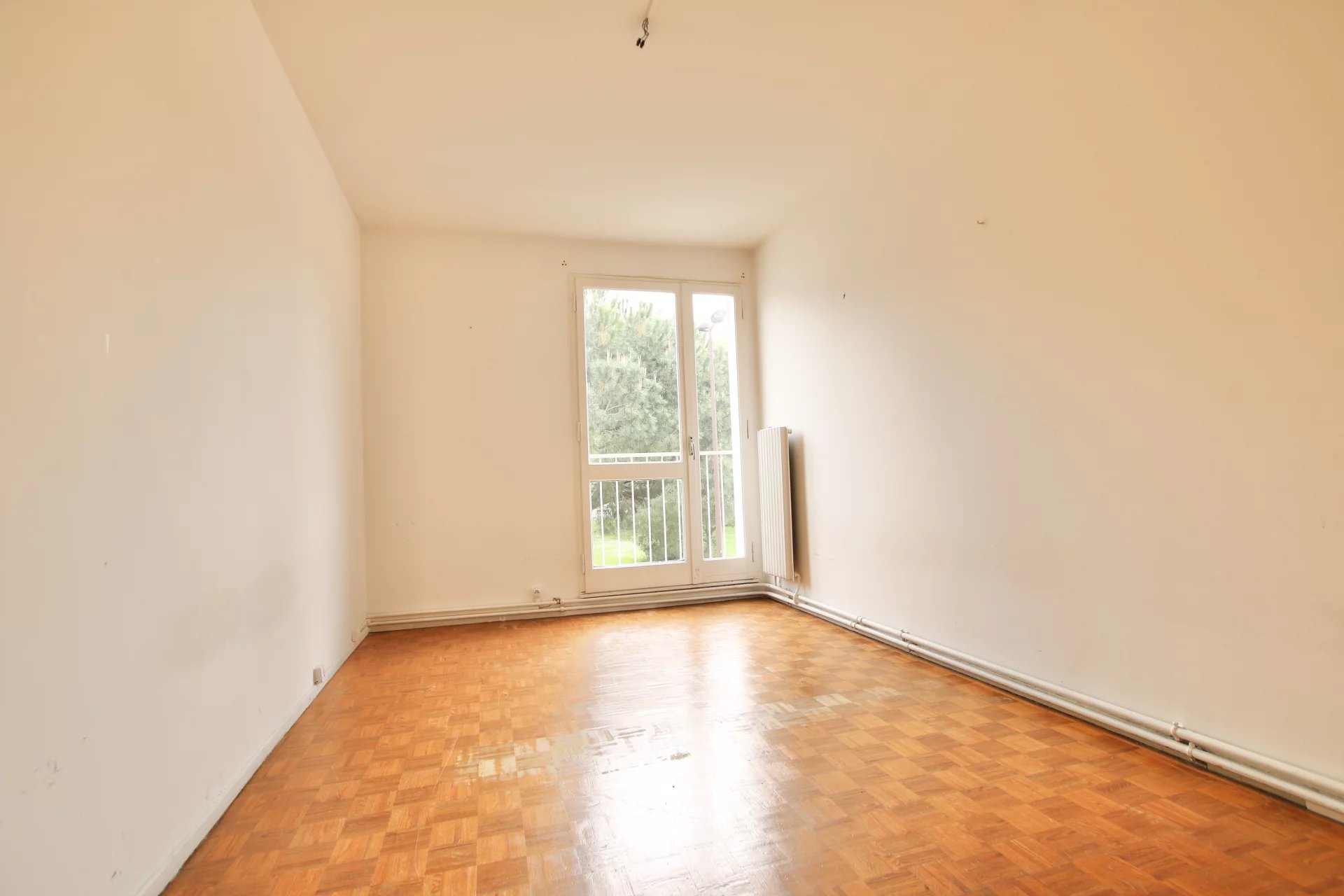 Appartement T3 de 67 m2 avec cave et place de parking- Quartier La Roseraie