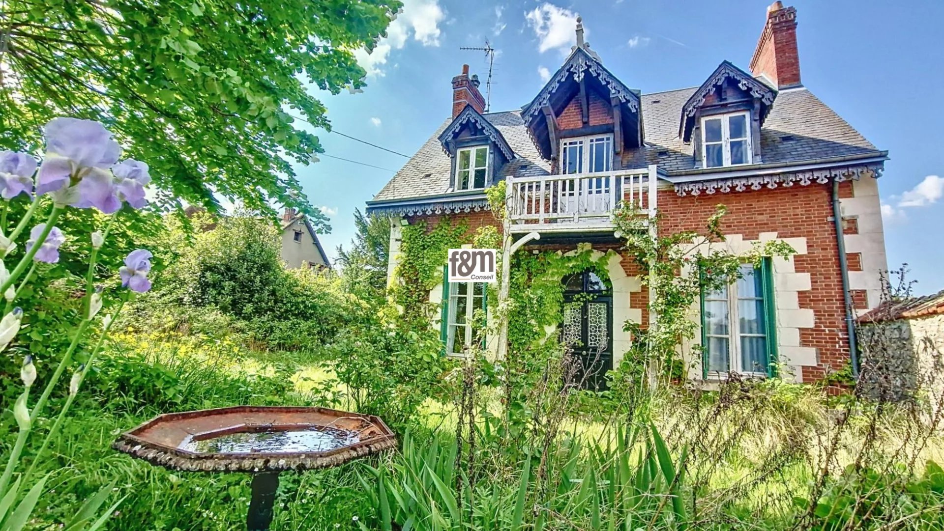 EXCLUSIVITÉ BLOIS - MAISON DE CHARME A RENOVER AVEC VUE IMPRENA
