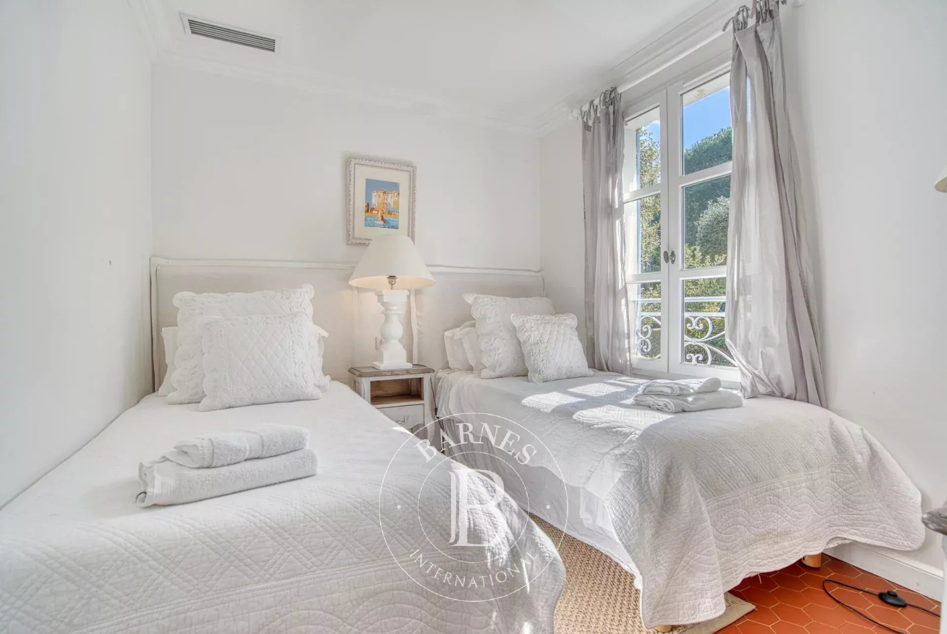 Ev Grimaud - picture 11