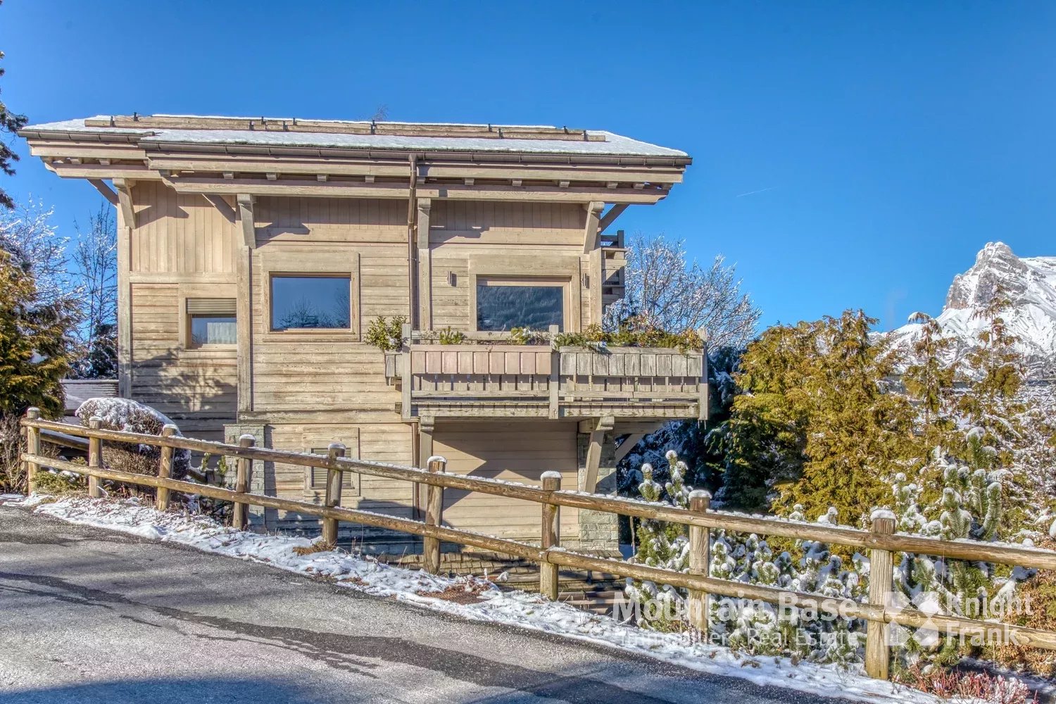 Photo of A 5-bedroom chalet in Combloux with fabulous Mont Blanc views