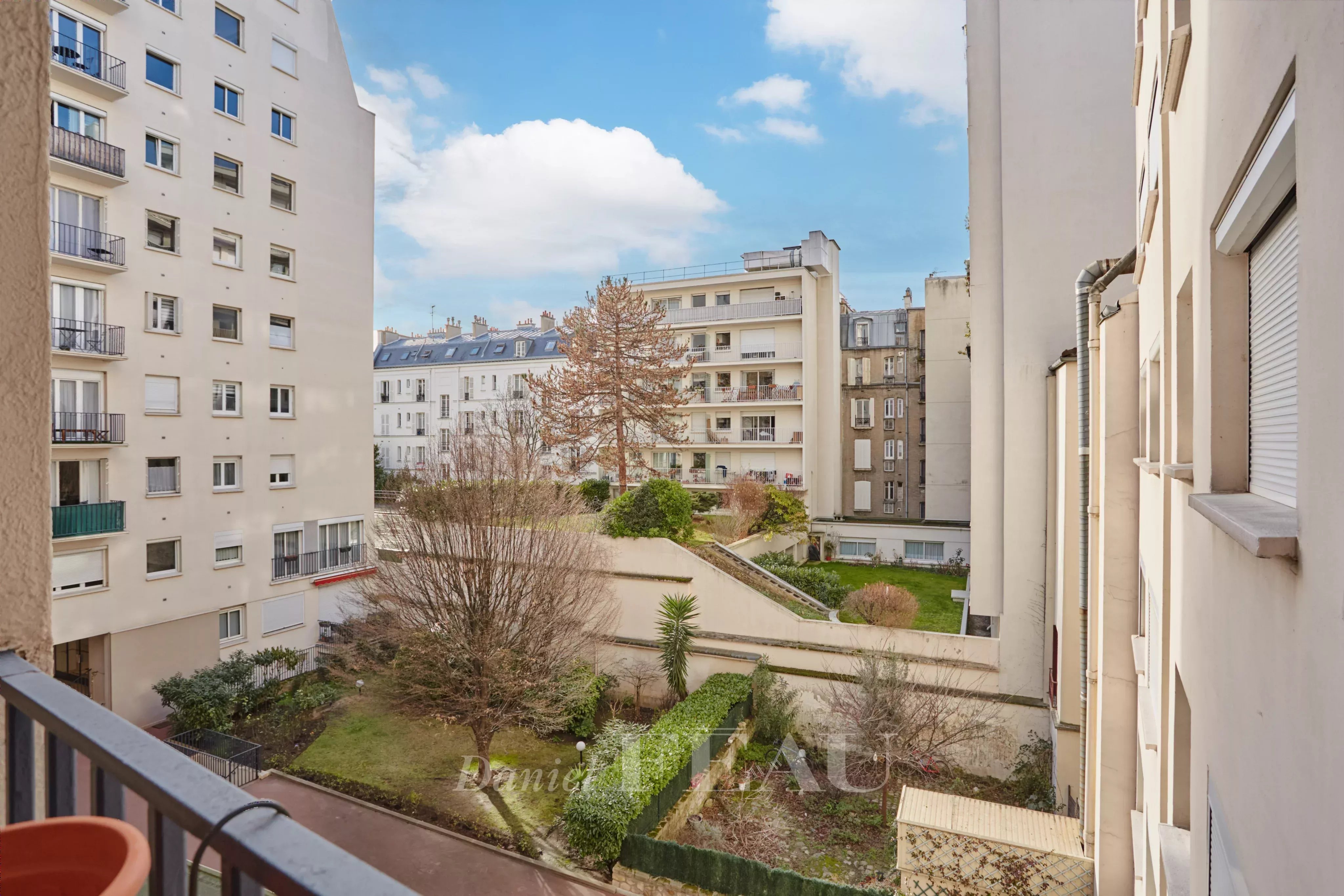 Sale Apartment Paris 15th