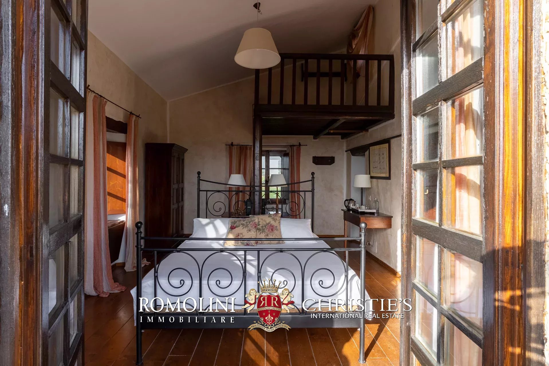 13 Bedroom Villa/Townhouse's Image 74