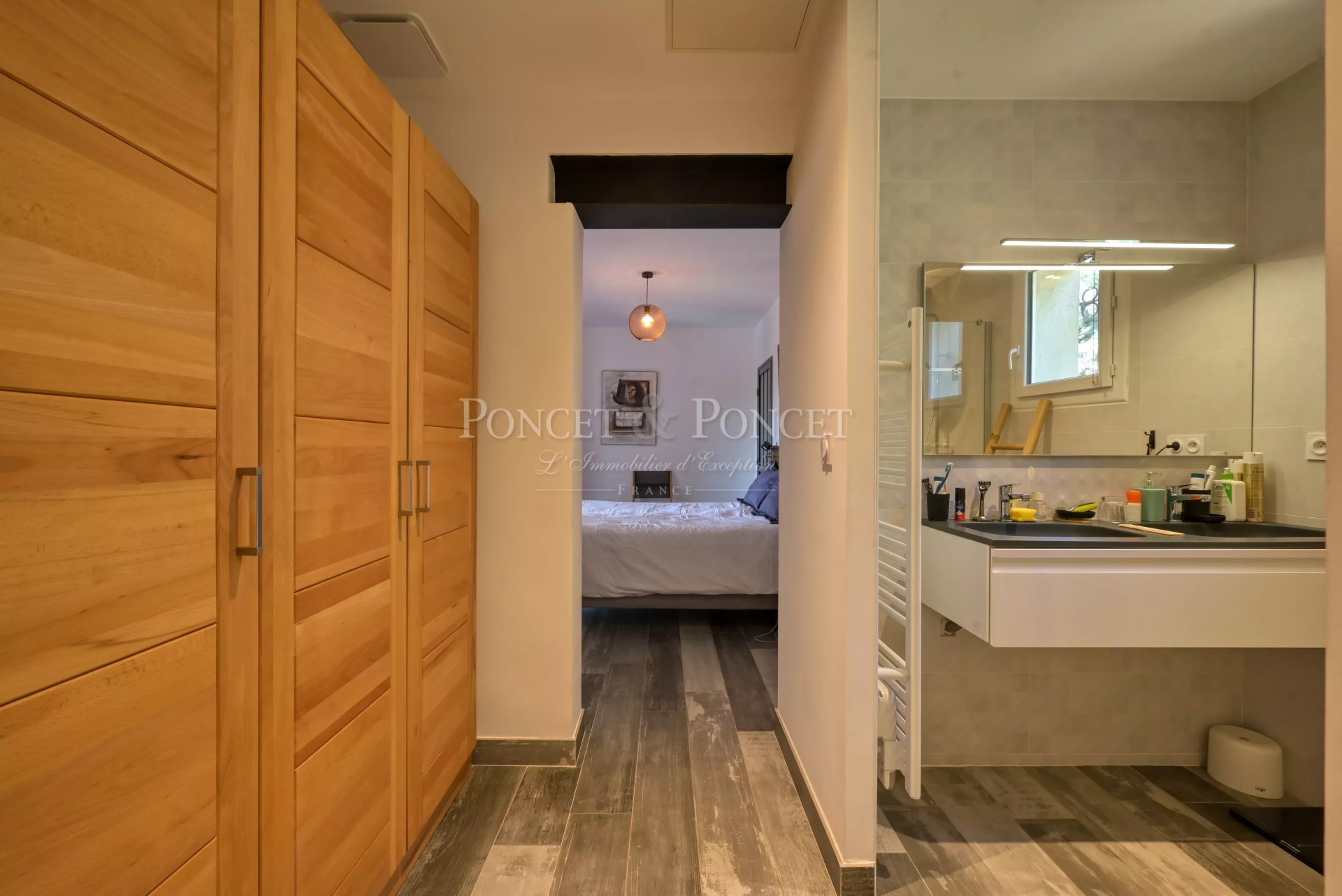 6 Bedroom Villa/Townhouse's Image 10