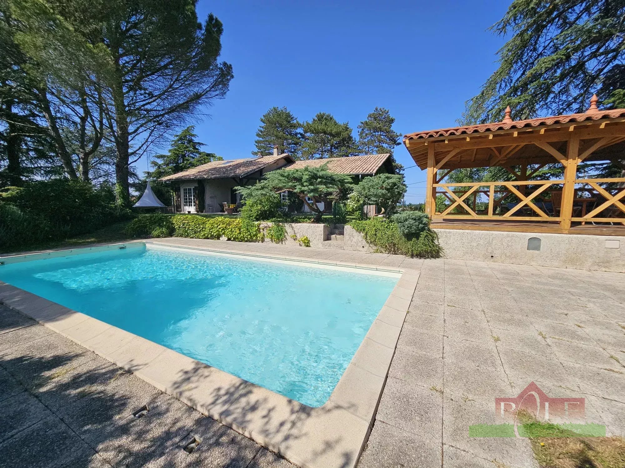 VIENNE, Les hauteurs, Très belle Villa 9 pièces de 242m² avec terrain de 3000 m²