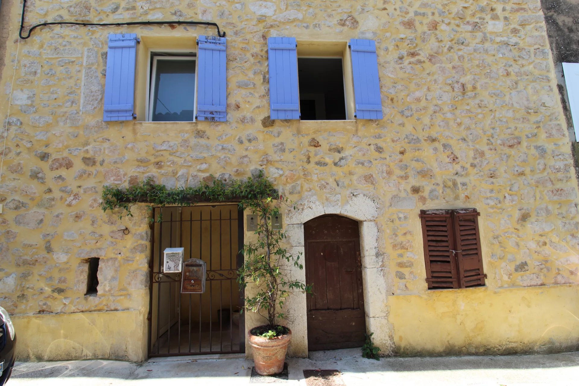 Sale Apartment Saint-Cézaire-sur-Siagne