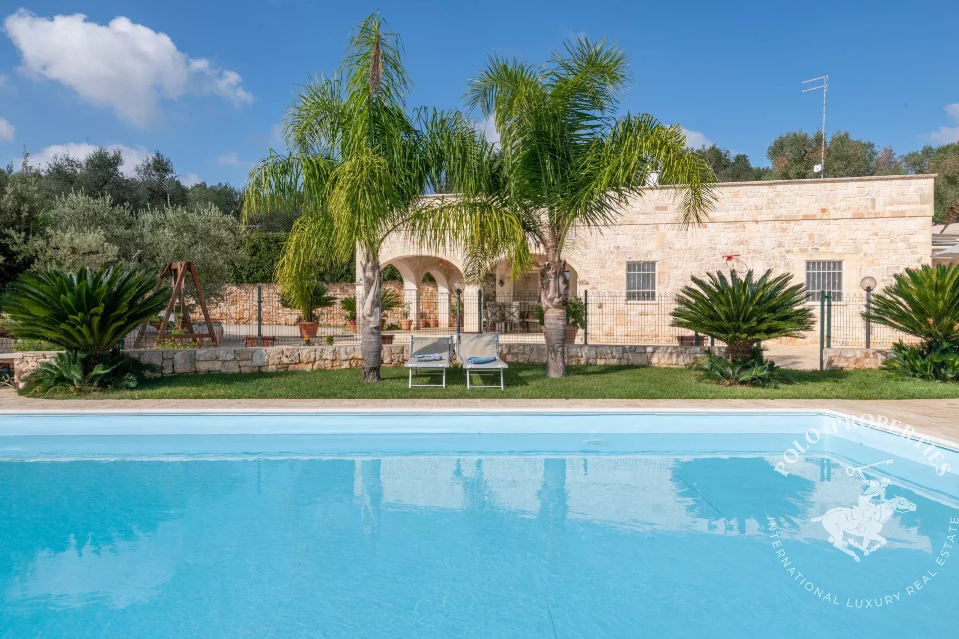 VILLA FAMILIALE