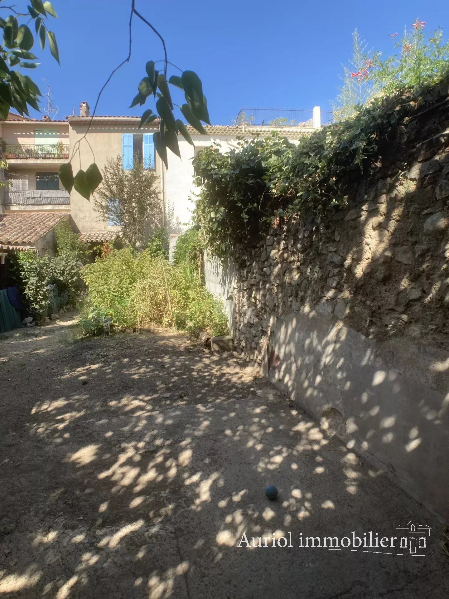 Vente Immeuble Saint-Zacharie