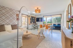 FOR SALE – 2-BEDROOM APARTMENT – CANNES — photo 4 of 7