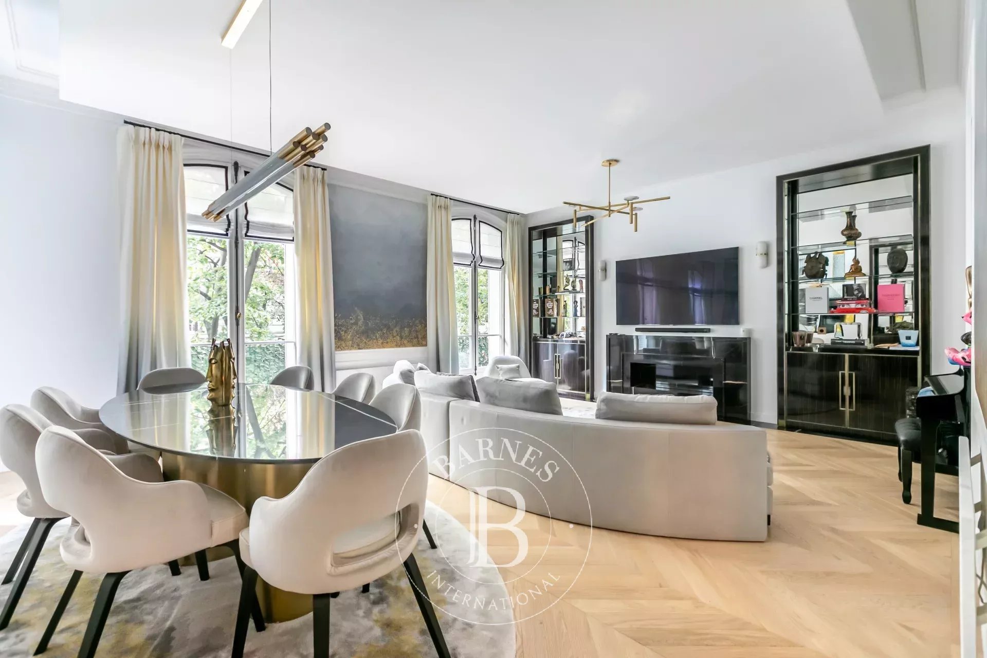 Paris 16 - Malakoff - 2 or 3-bedroom apartment
