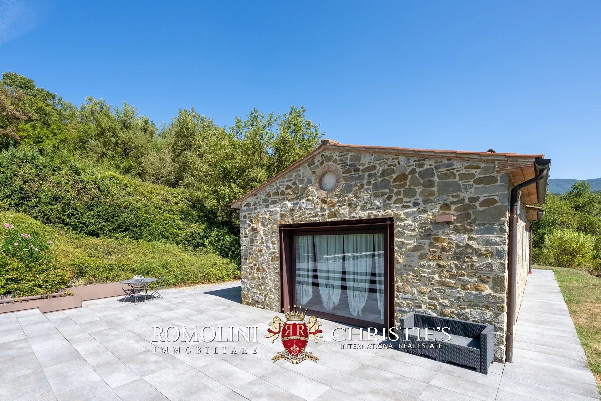 6 Bedroom Villa/Townhouse's Image 14