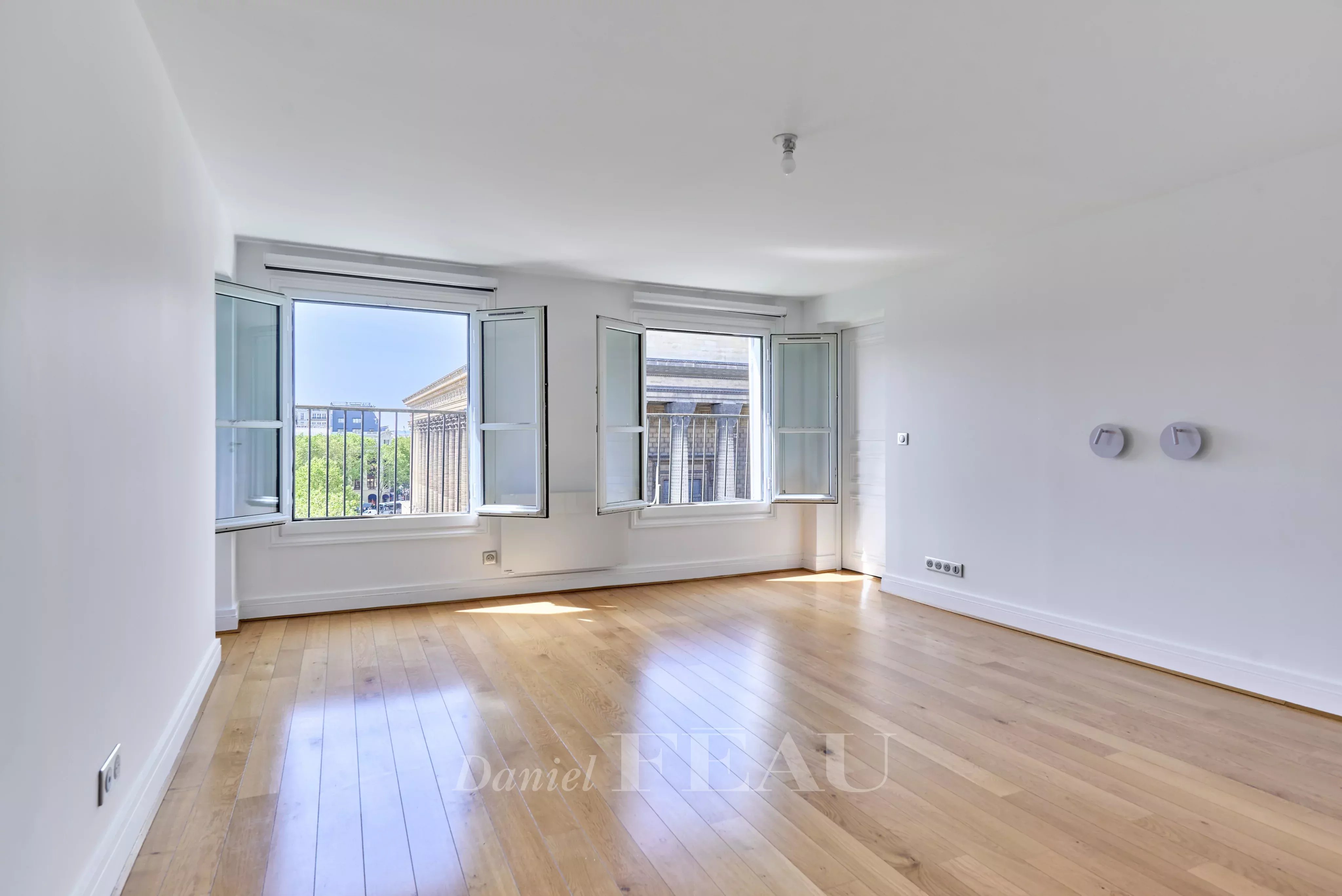 Location Appartement Paris 8ème