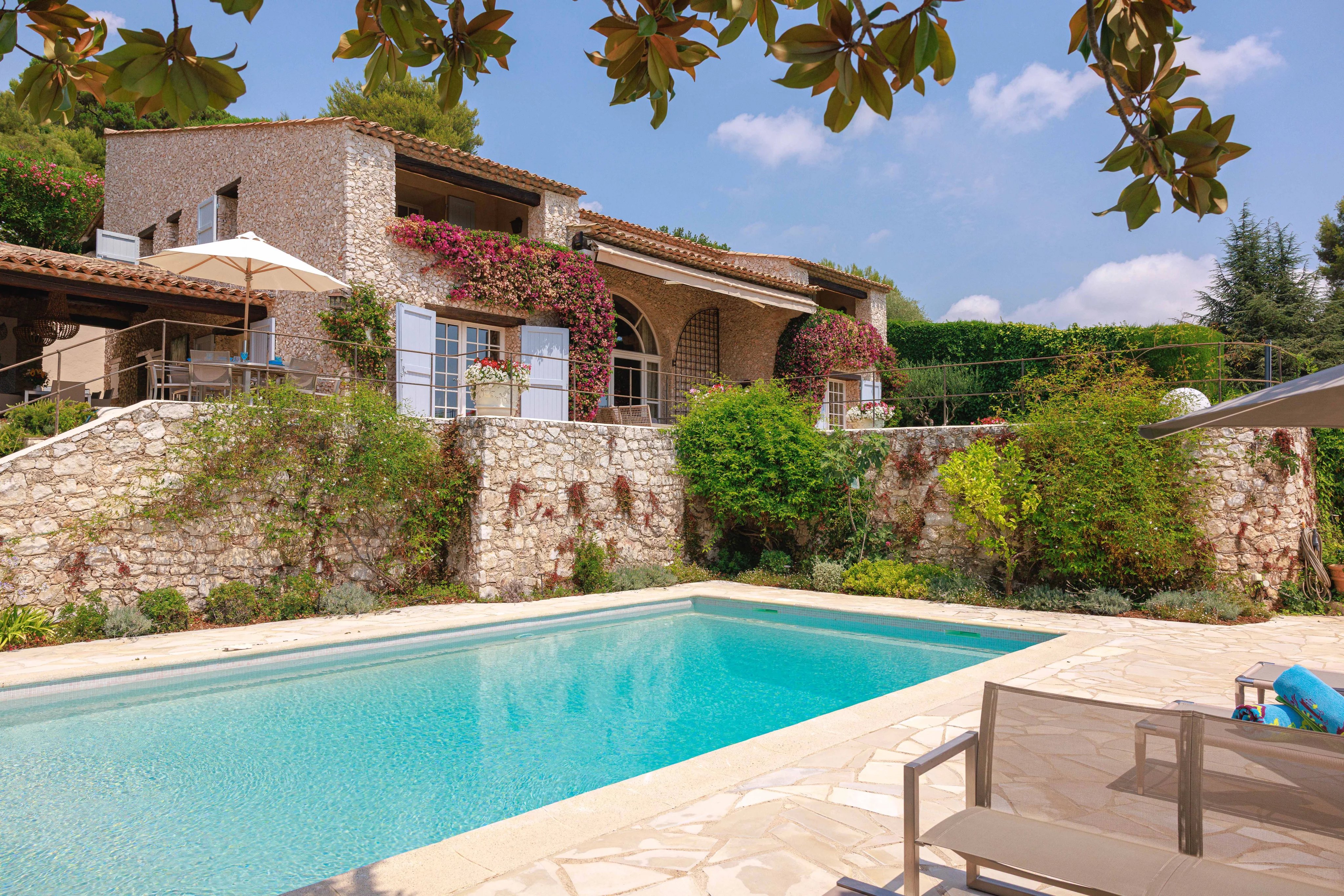 L'Excellence d'une villa d'architecte face à la Méditerranée