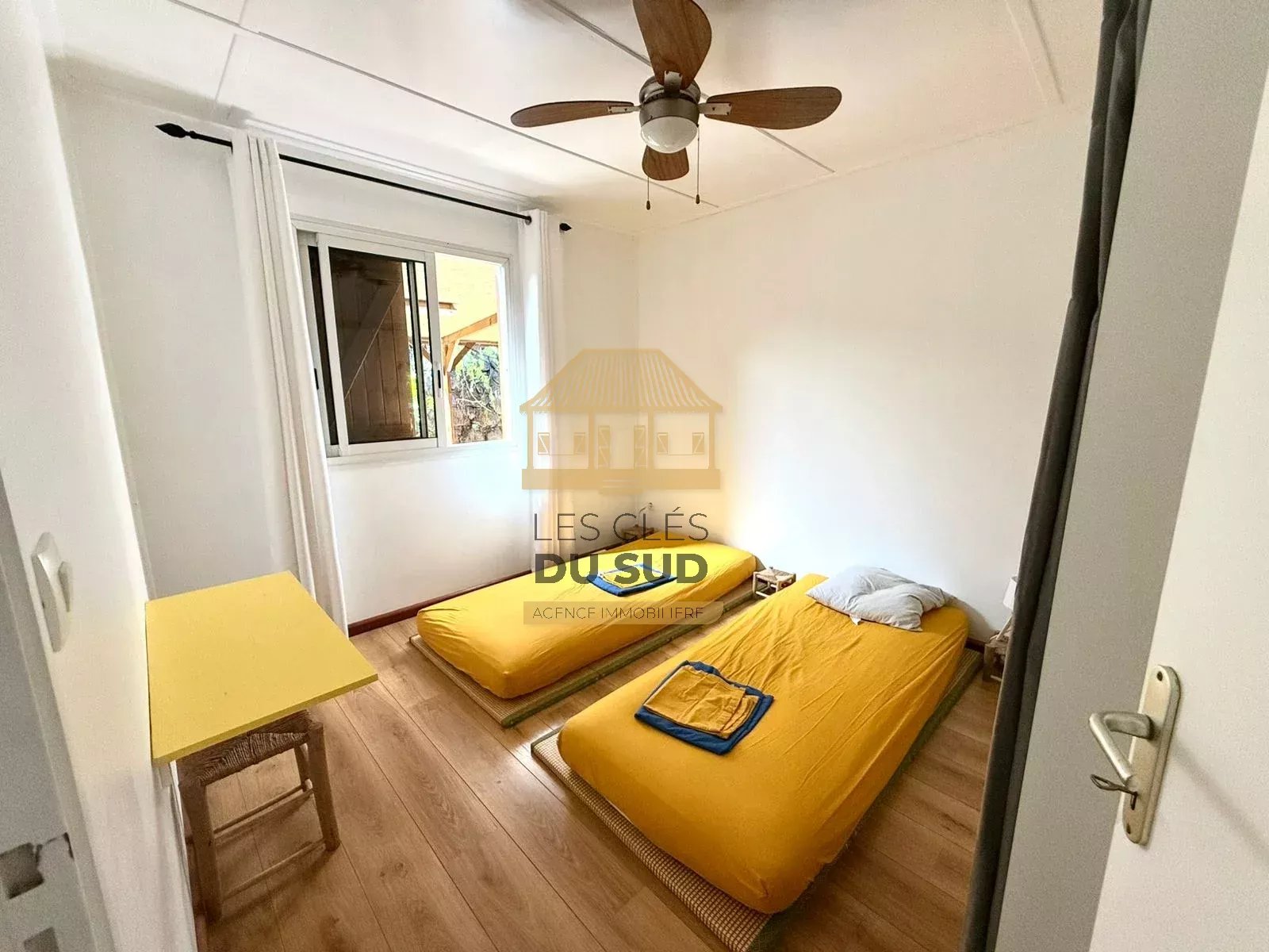 A LOUER - UNE MAISON DE TYPE T5 DE 140,82 M² ENVIRON - SAINT-JOSEPH -  1160€