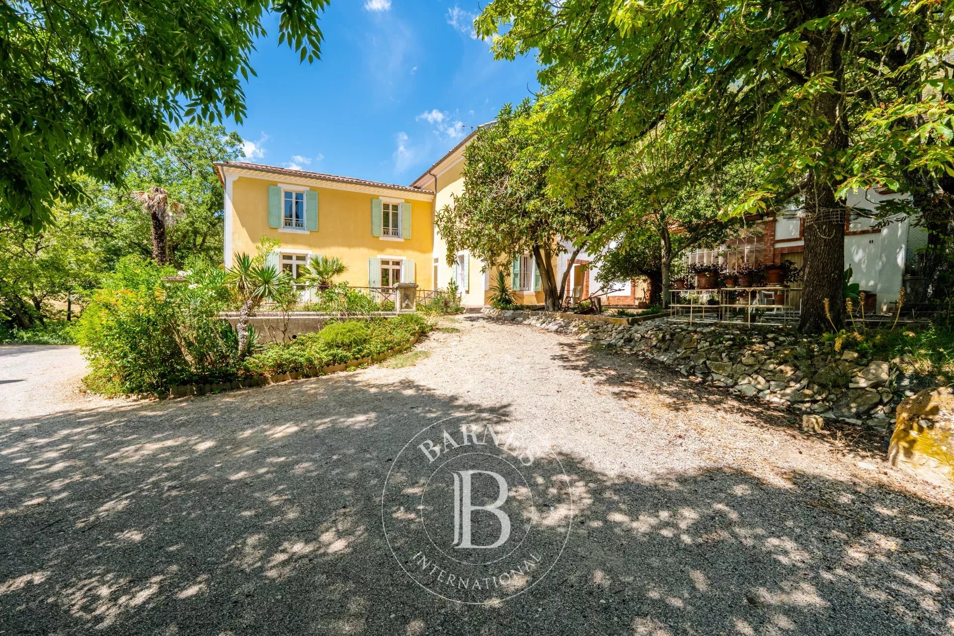 Kirevi Aix-en-Provence - picture 29