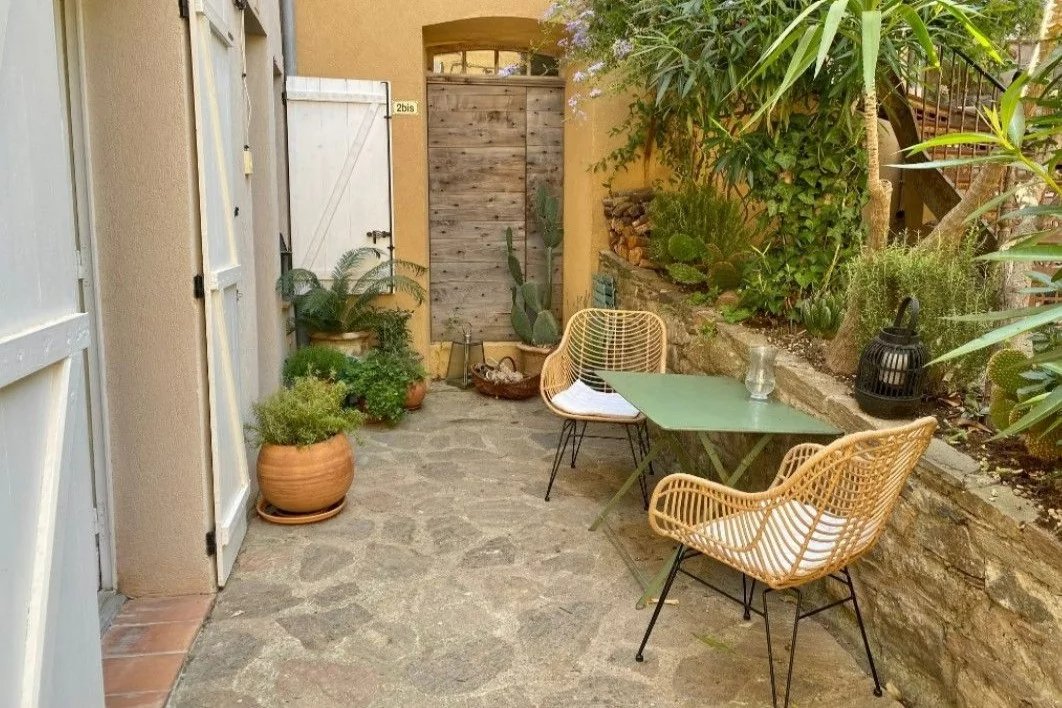 Qlistings - 2 Bedrooms - Country House - Var - For Sale - 8124580 Property Image
