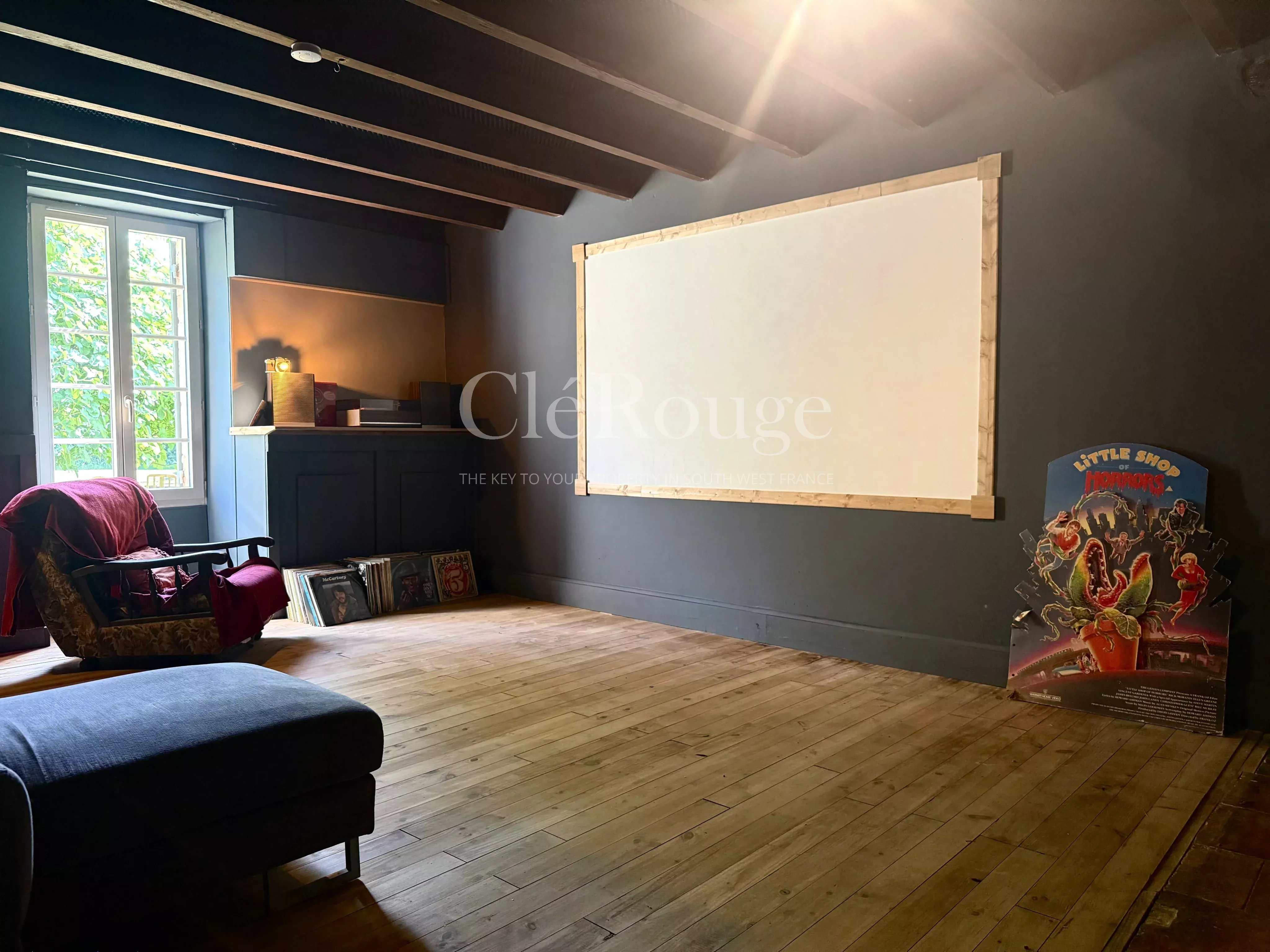 15 minutes from Monségur – Stunning 5-bedroom stone property