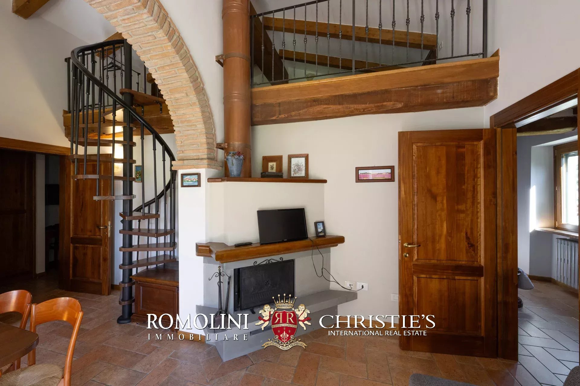 13 Bedroom Villa/Townhouse's Image 42