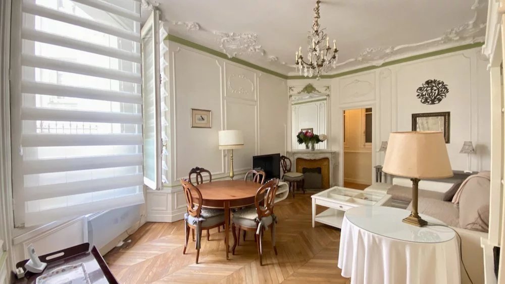 Agence immobilière de Un Appartement À Paris