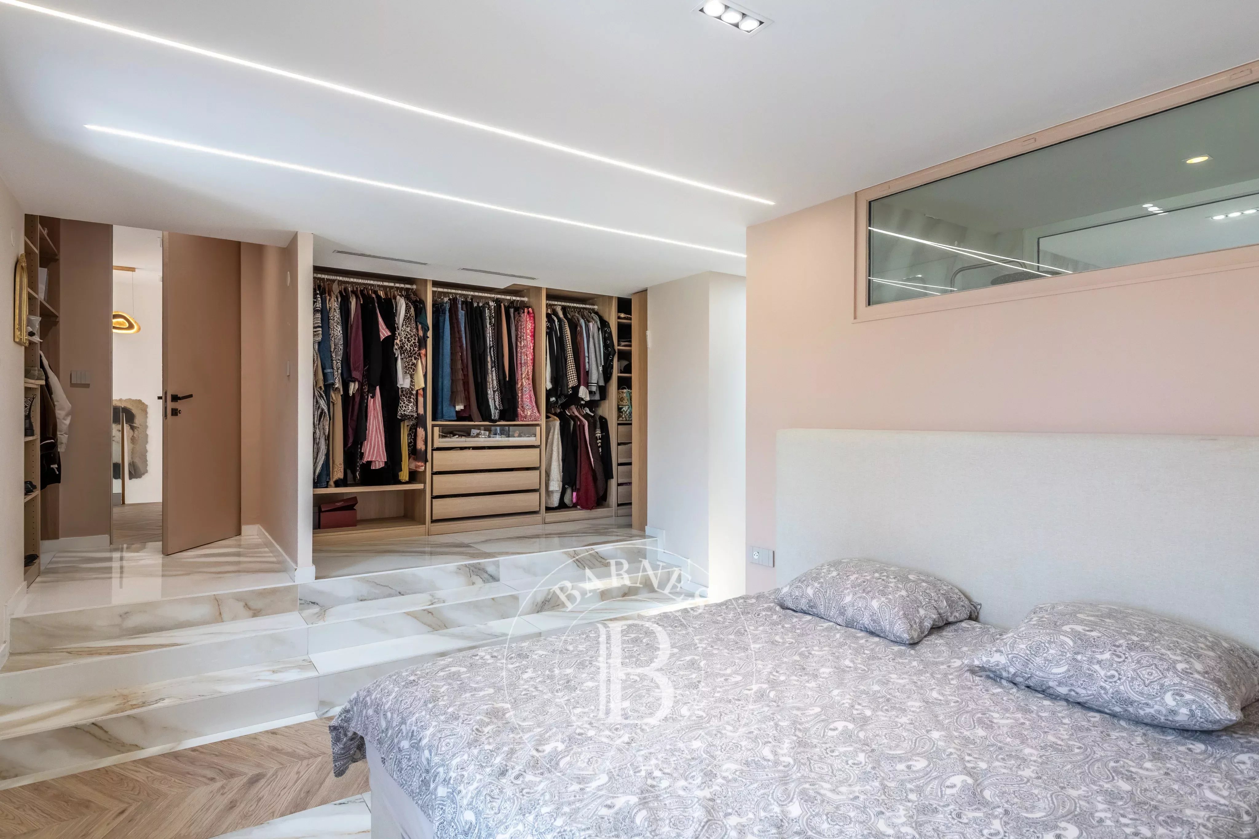 Villeurbanne  - Maison 11 Pi&egrave;ces 8 Chambres - picture 10