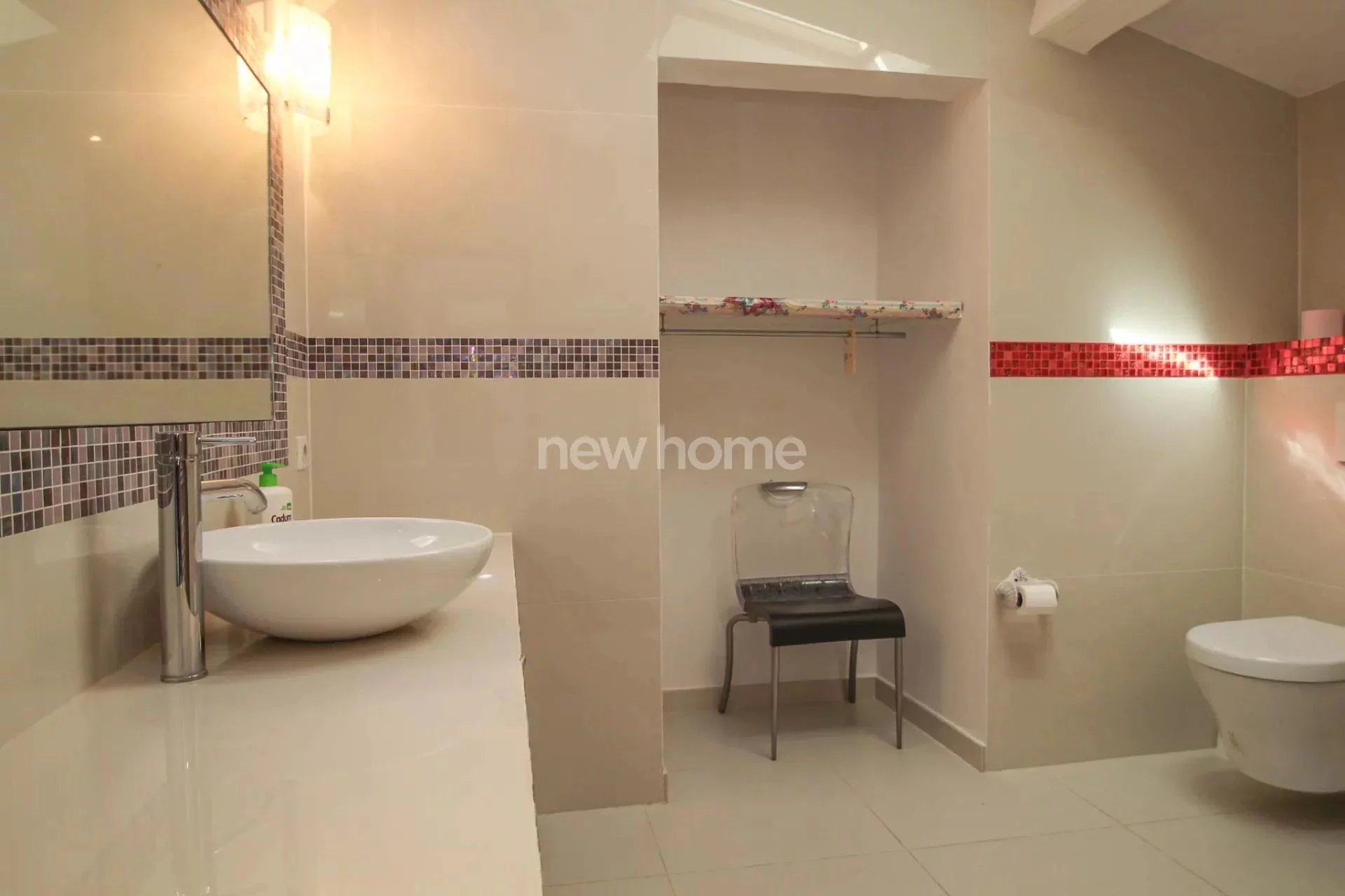 Maison au calme sur jolie terrain plat dans la campagne acces facile