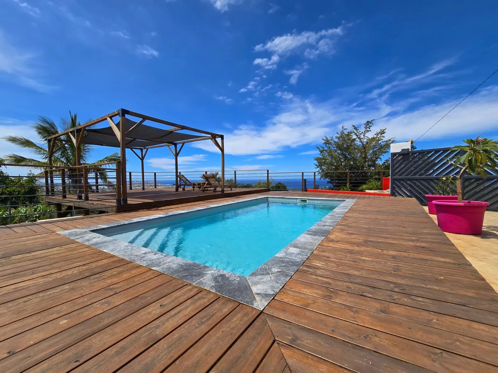 Maison 7 pièces – 190 m² – Étang-Salé-les-Hauts