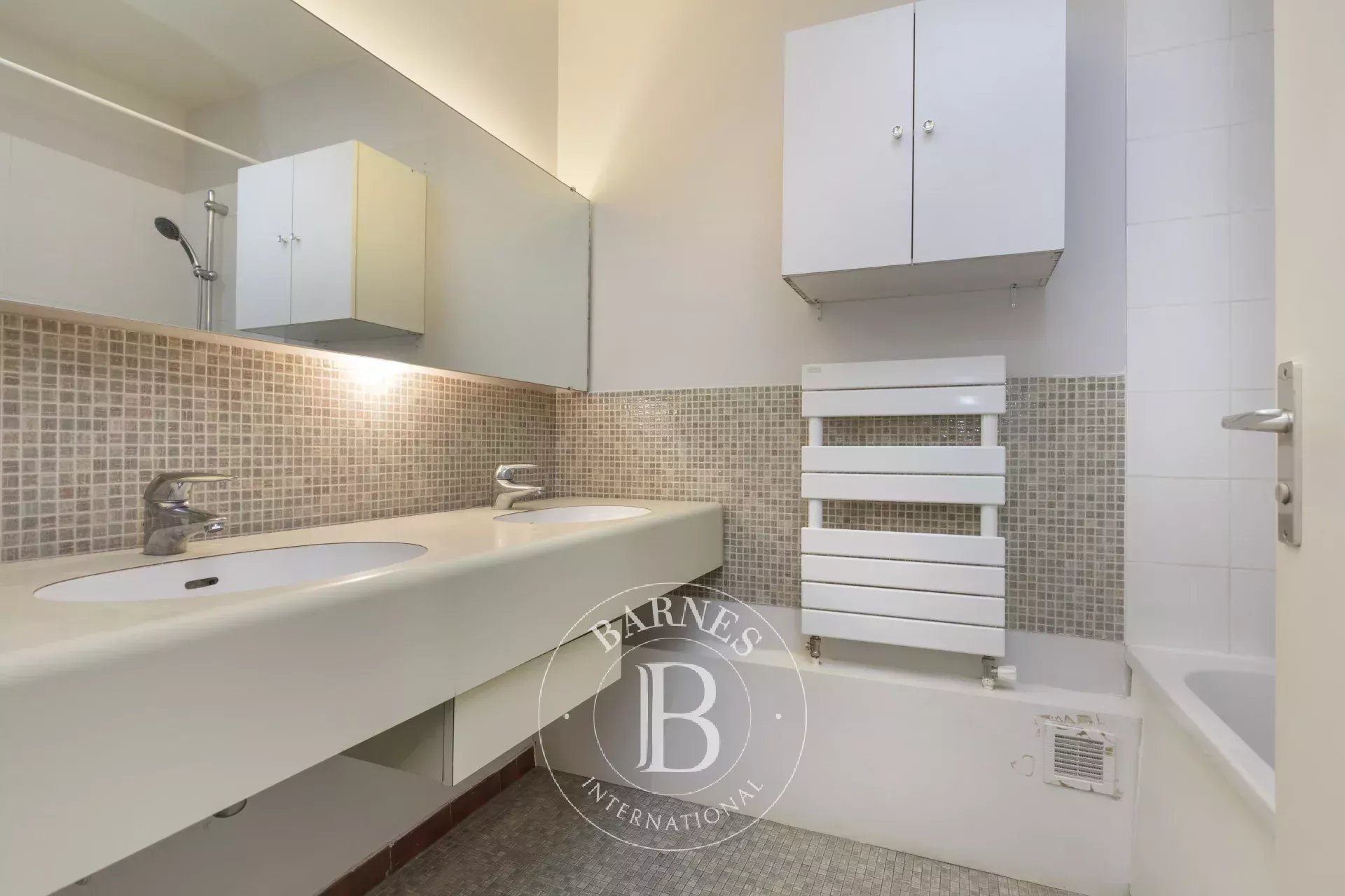 Daire Puteaux - picture 16