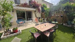 HOUSE WITH 6 ROOMS + GARAGE AND PARKING – LE CANNET — photo 1 of 7