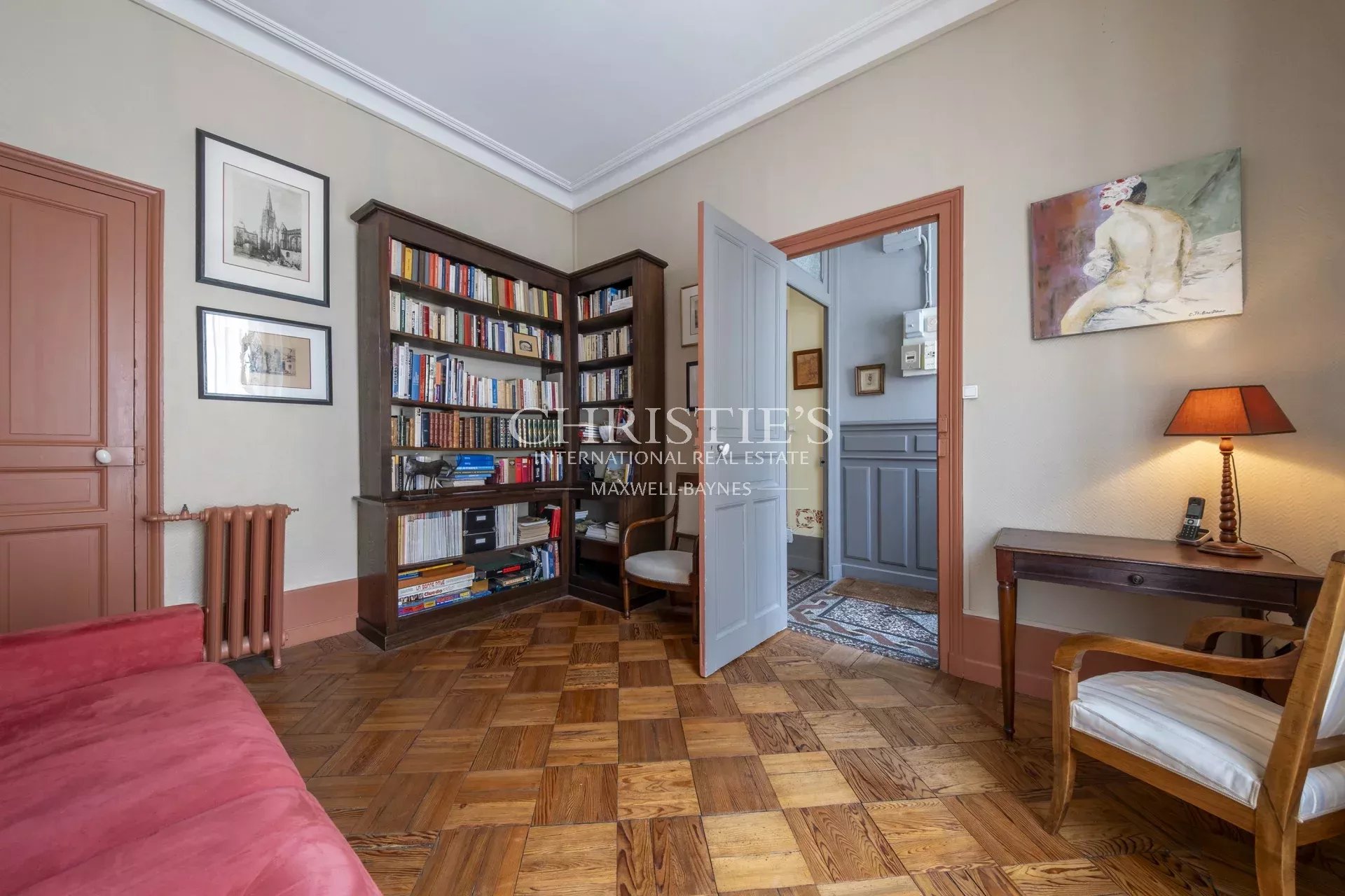 5 Bedroom Villa/Townhouse's Image 7