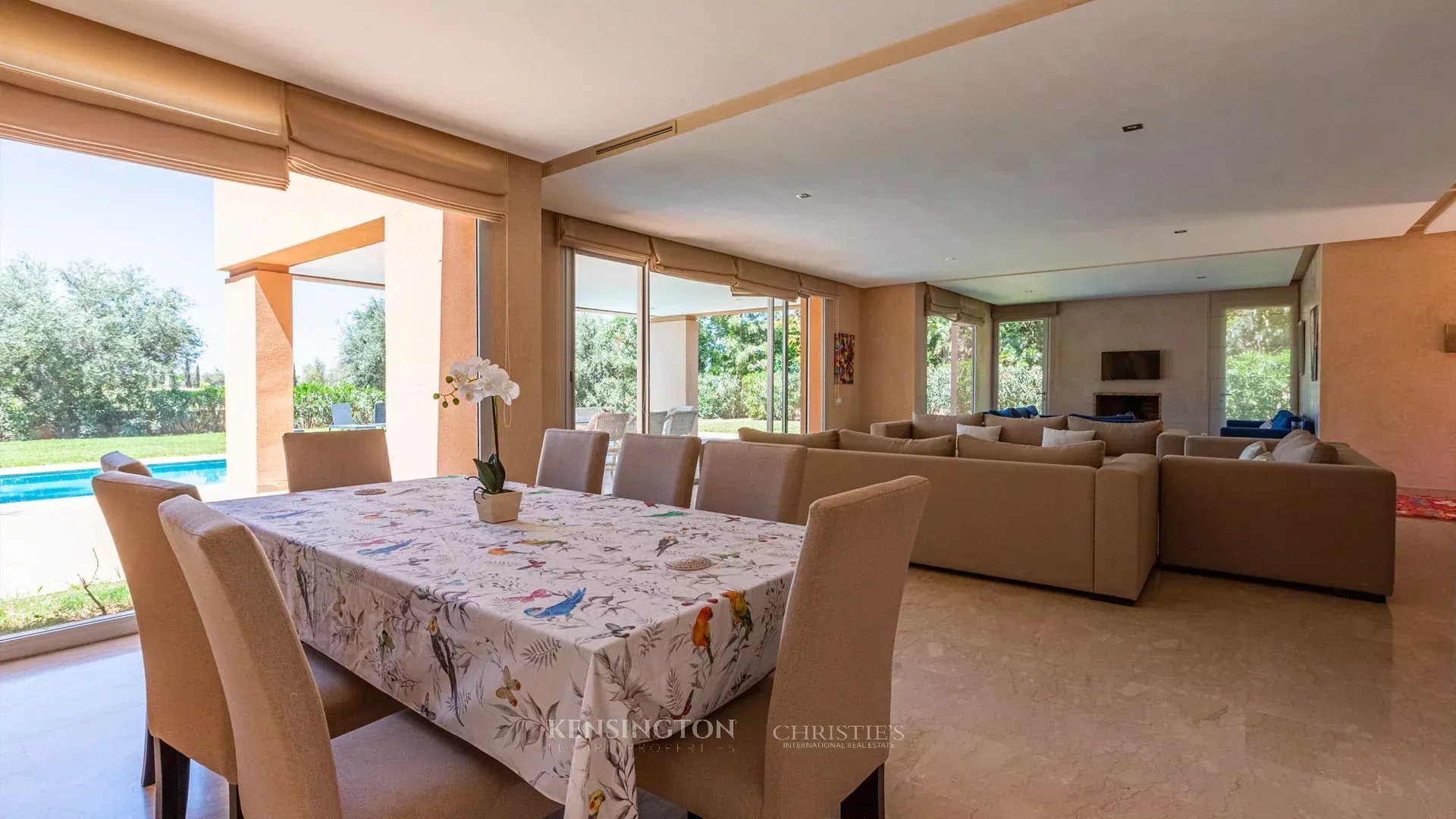 4 Bedroom Villa/Townhouse's Image 10