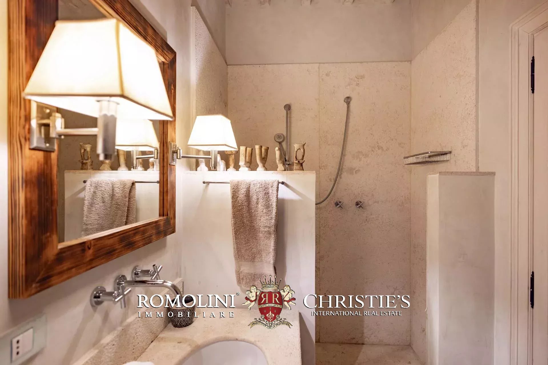 EQUESTRIAN SEA VIEW WINE ESTATE WITH VINEYARDS FOR SALE CLOSE TO BOLGHERI, TUSCANY